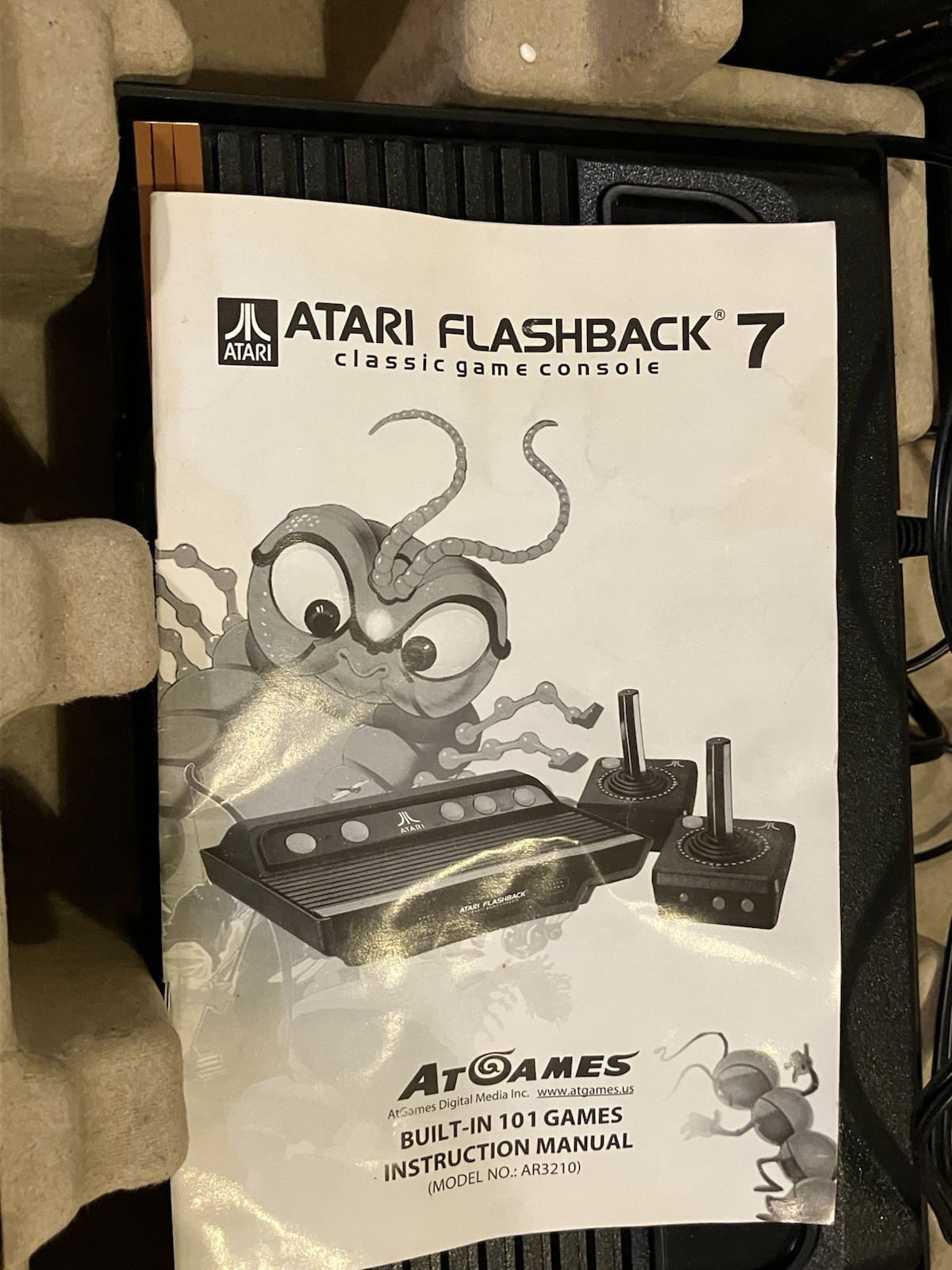 Atari Flashback 7 Classic Game Console 101 Built-In Games with Wireless Control