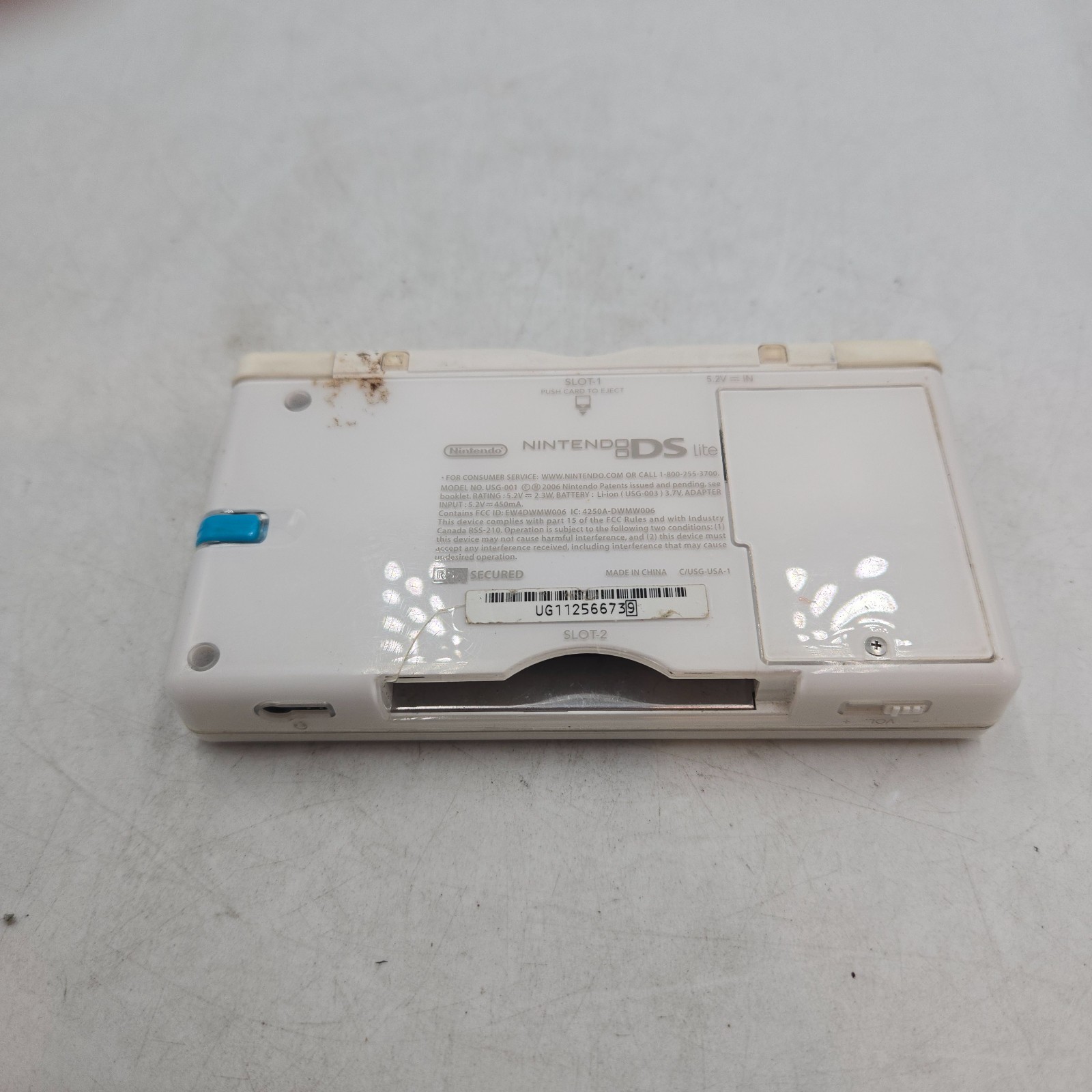 Nintendo DS Lite Console USG-001 – Polar White – GOOD CONDITION