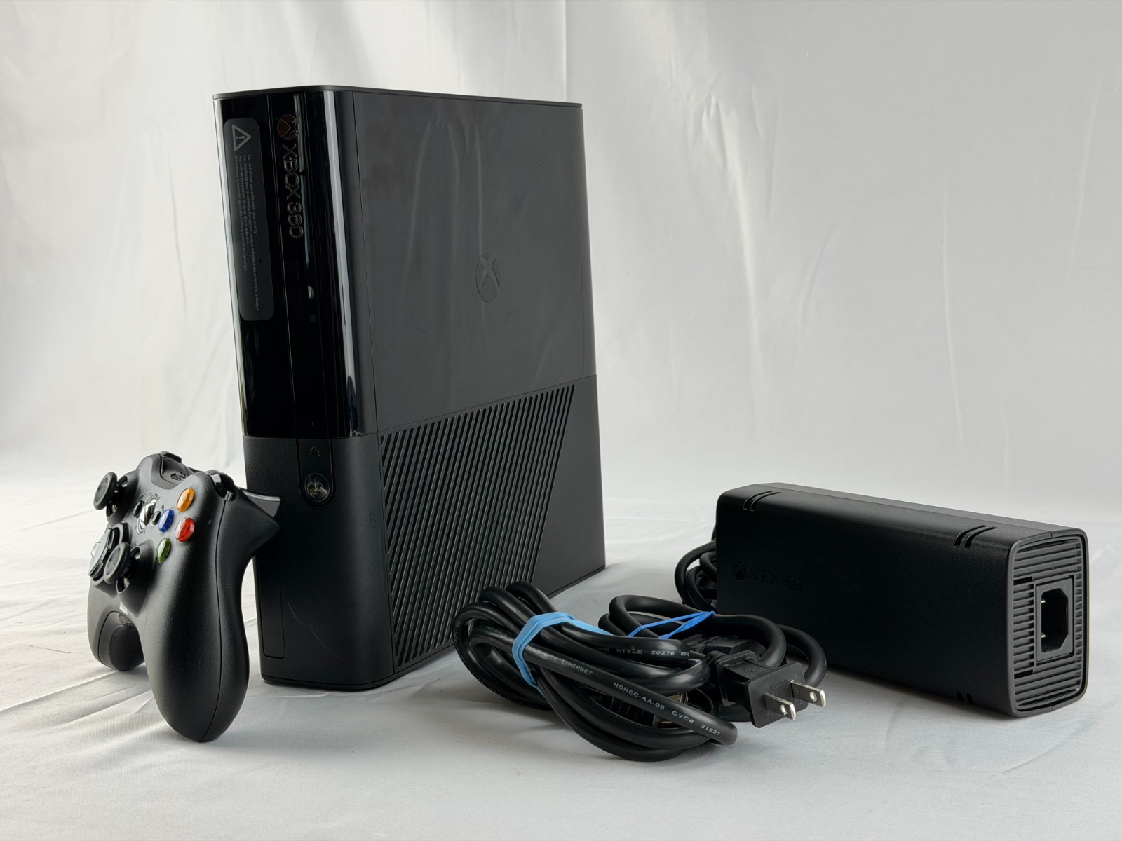 Microsoft Xbox 360 E Model 1538 Console Bundle Controller Power Supply Tested