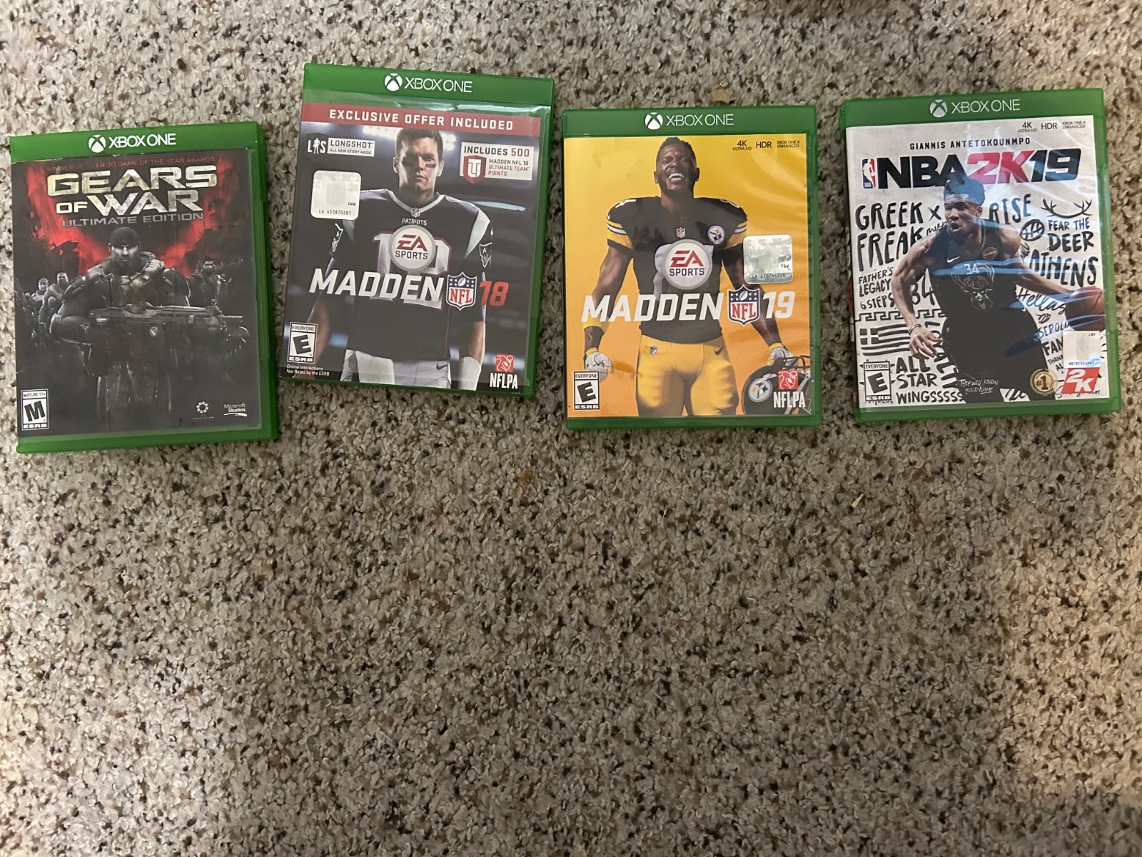 Xbox One 500GB With Kinect 4 Xbox One games and 3 Xbox 360 games used