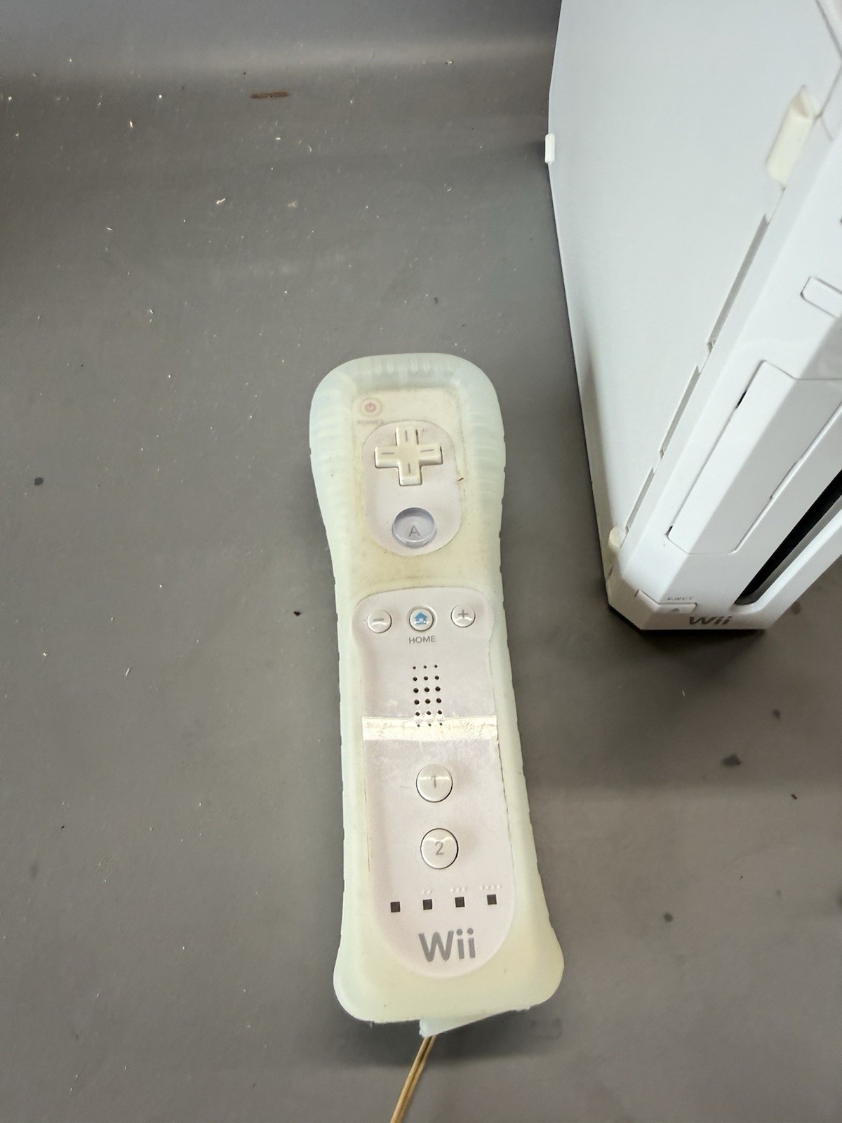 Nintendo Wii RVL-001 White Game Home Console System With 1 Remote