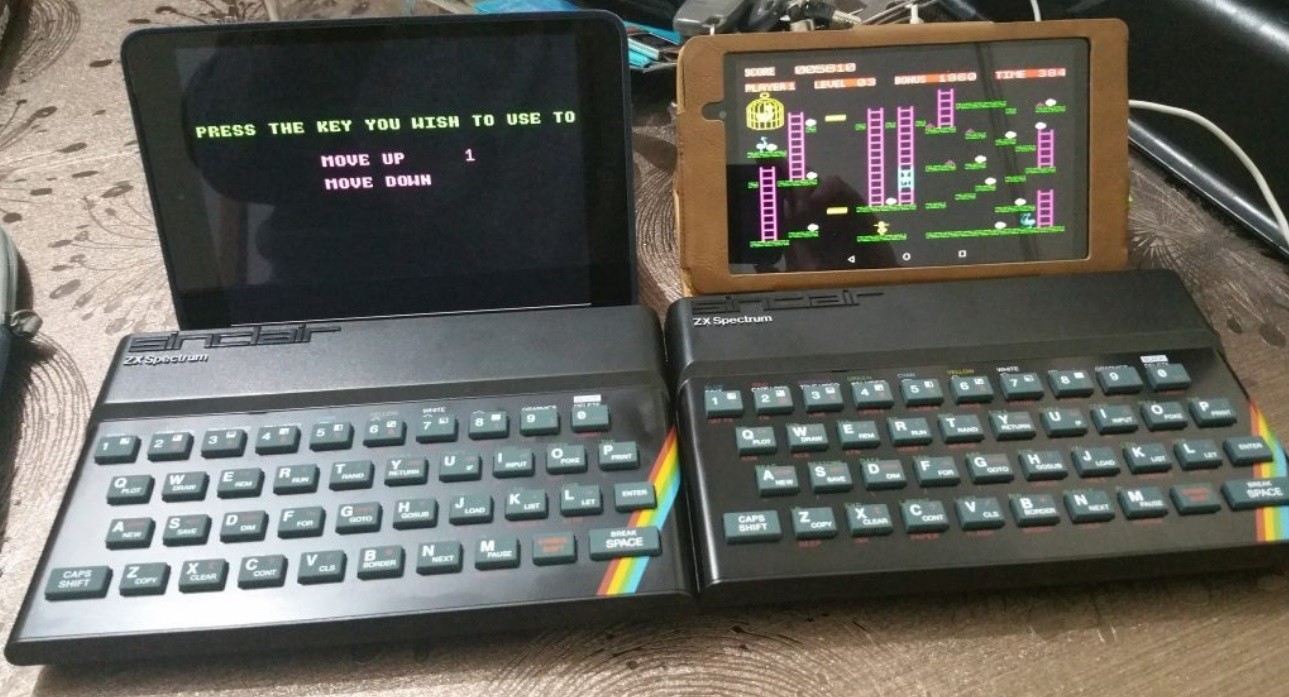 SINCLAIR ZX SPECTRUM The Recreated Edition (Phone Mac PC TV) Bluetooth Keyboard