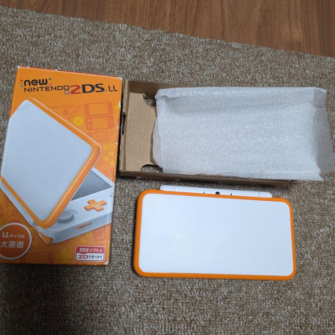 3DS/2DS/DS New Nintendo 2Ds Ll White/Orange Japan