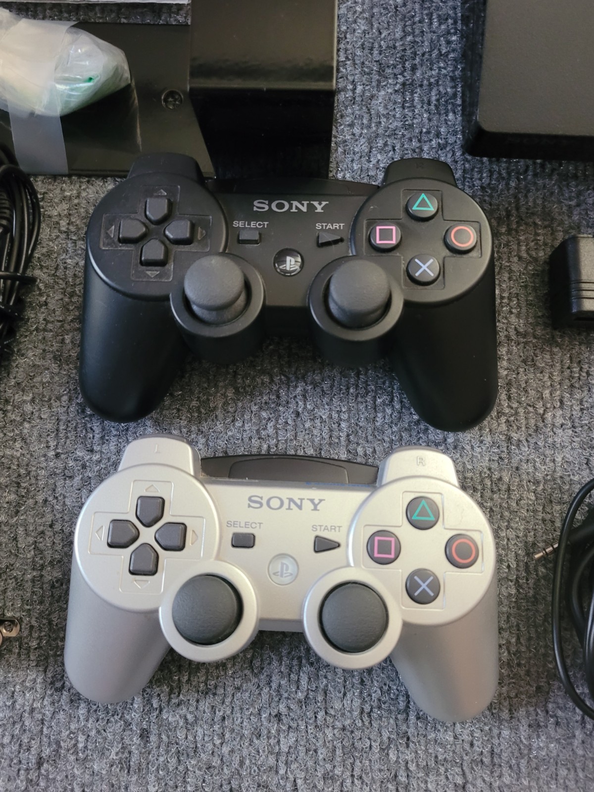 SonyPlayStation3 PS3 Slim Console Bundle-2 Controllers,Charger,Mount&4 Games​
