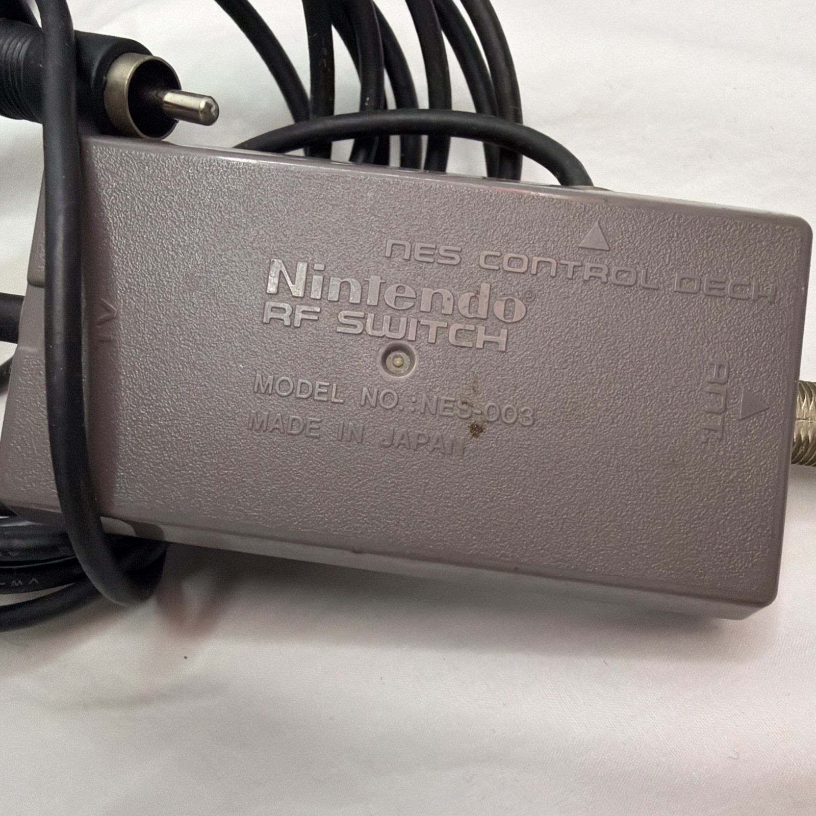 Nintendo NES Console Bundle NES-001 OEM Power RF Switch NES MAX Untested