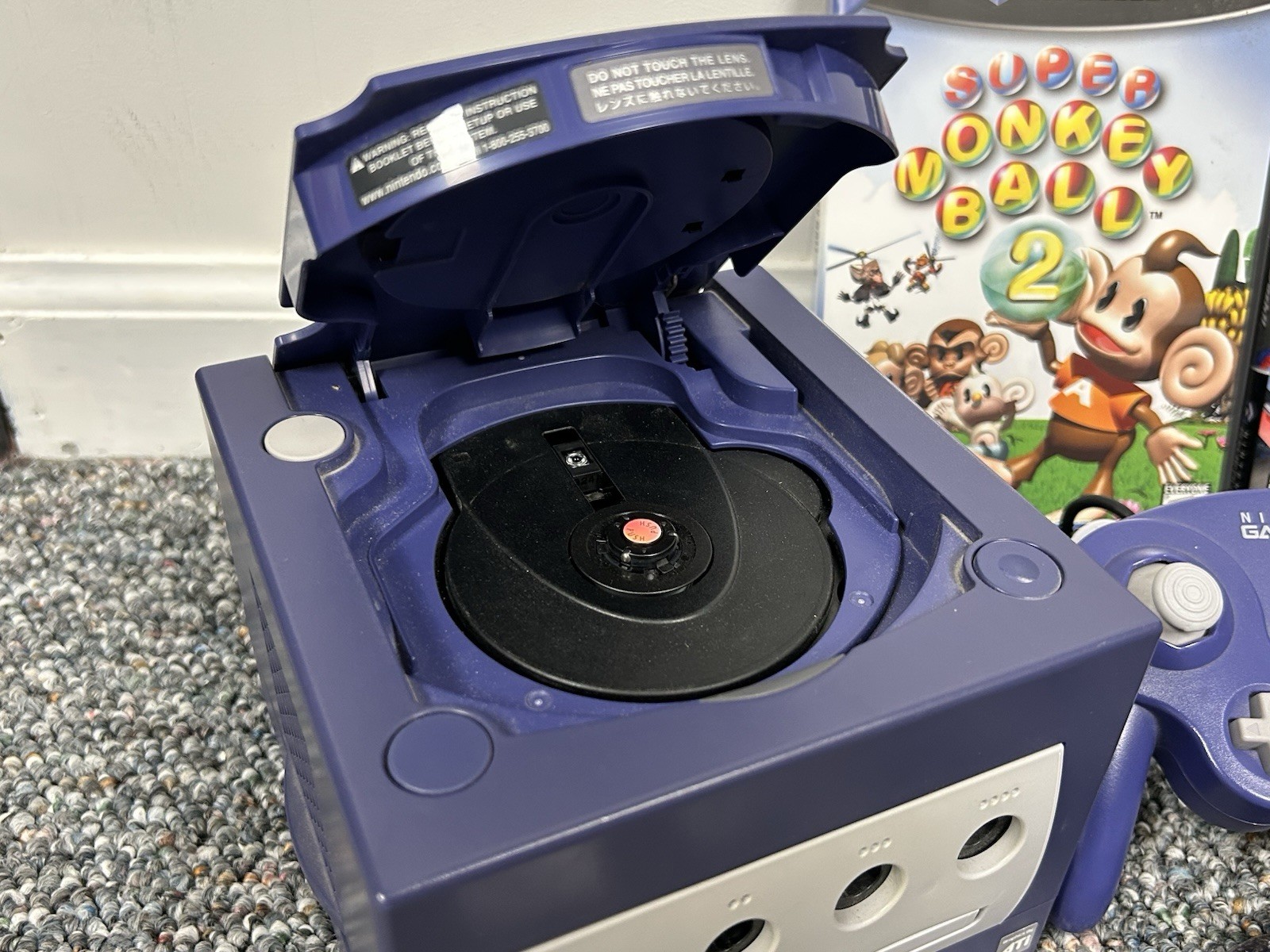 Nintendo Game Cube Console with 4 Controllers Mario Kart Double Dash DOL-001