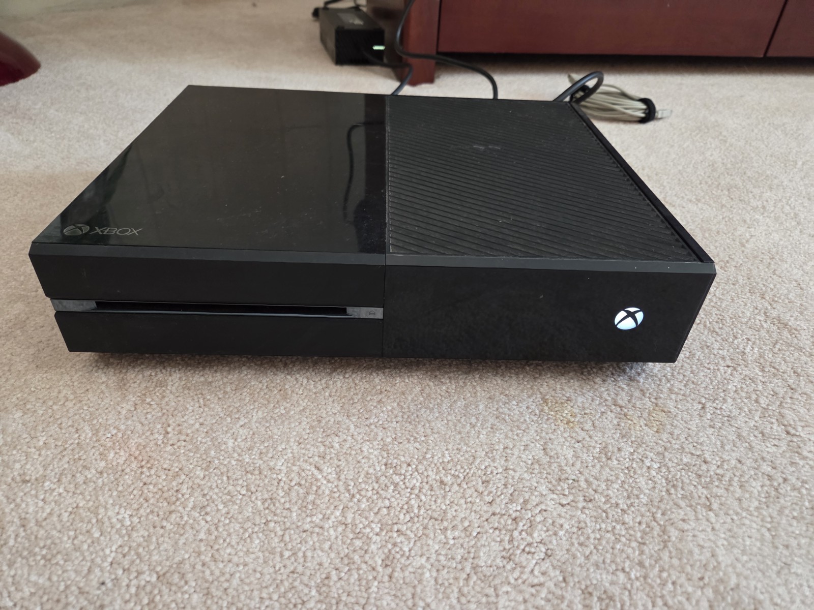 Microsoft Xbox One Black With 3 Controllers, Power Cord, Headphone
