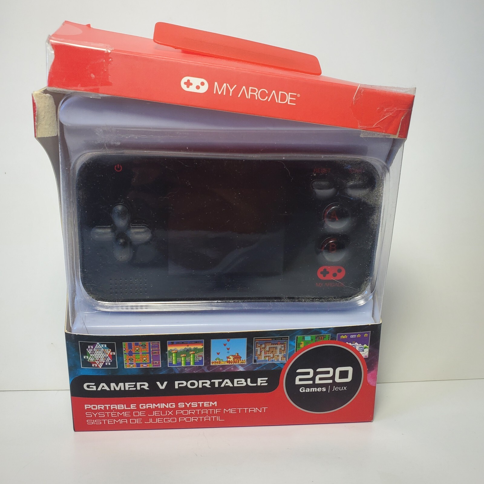GAMER V PORTABLE My Arcade Portable Gaming System 220 Built-In Games DGUN-2573