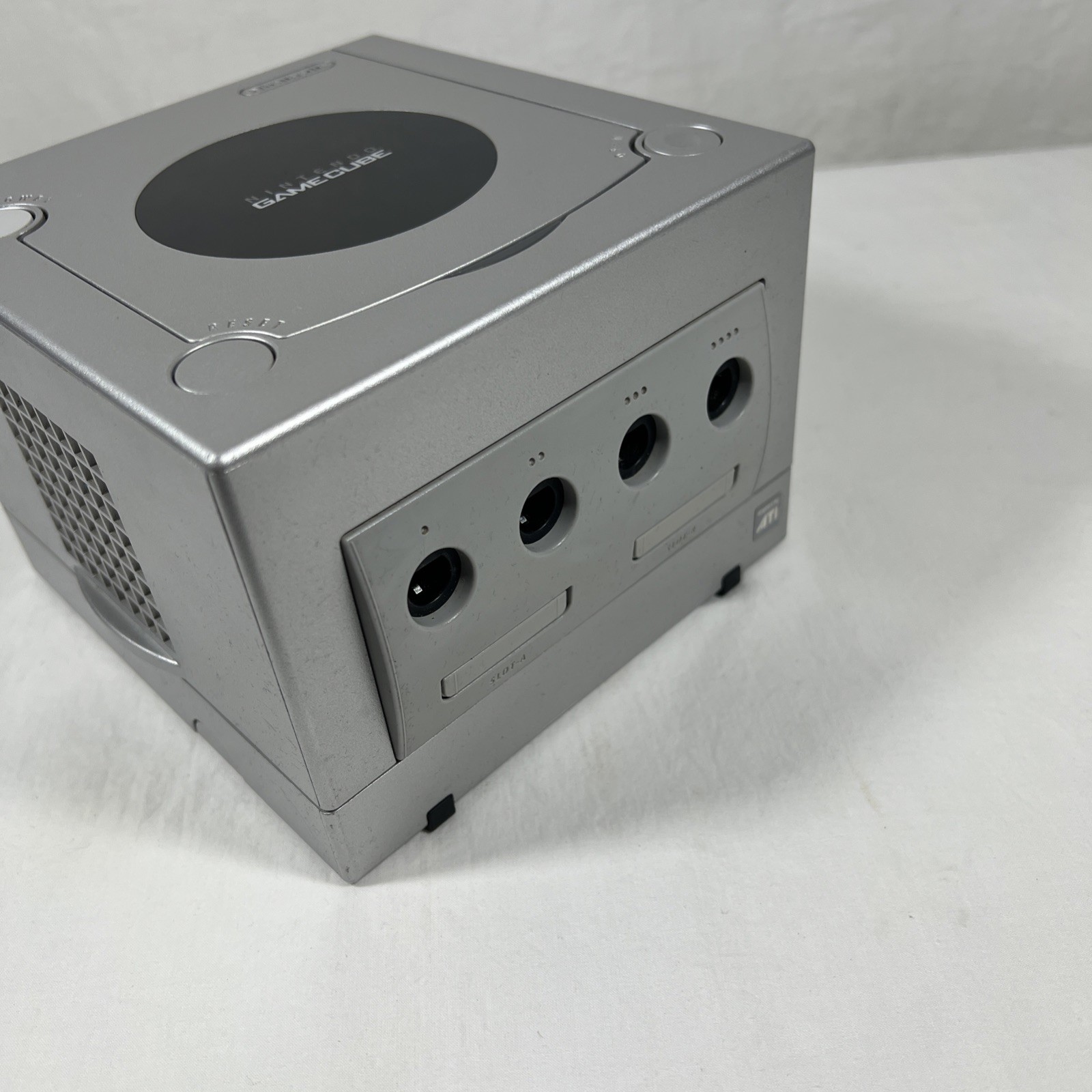 Nintendo GameCube Console Platinum Silver (DOL-101) W/ 1 Controller TESTED