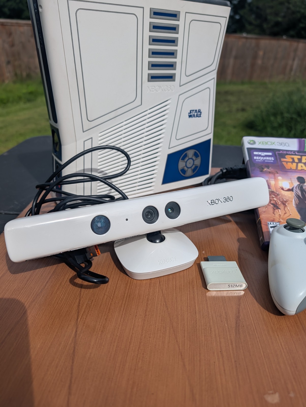 Microsoft Xbox 360 R2D2 Star Wars Console 320GB Kinect & Controller TESTED Works