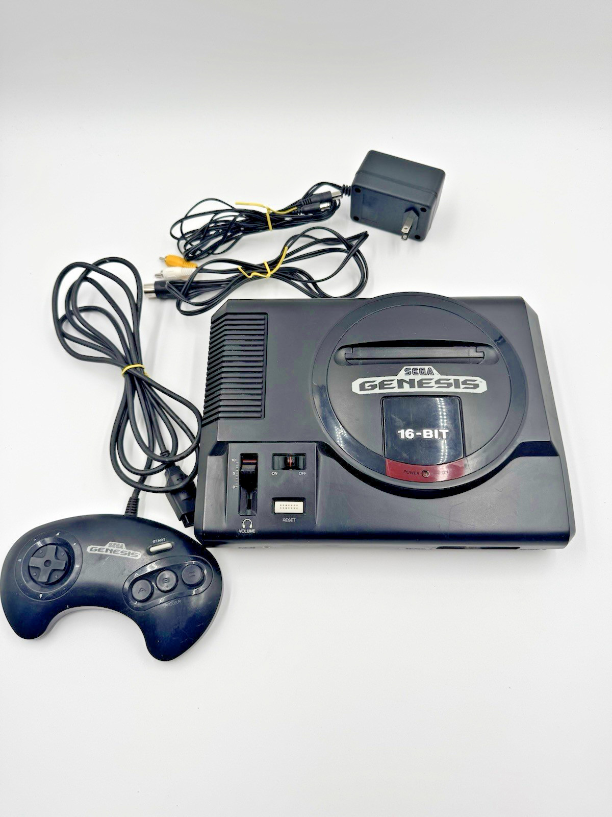 Sega Genesis Model 1601 Gen 1 Console System Tested