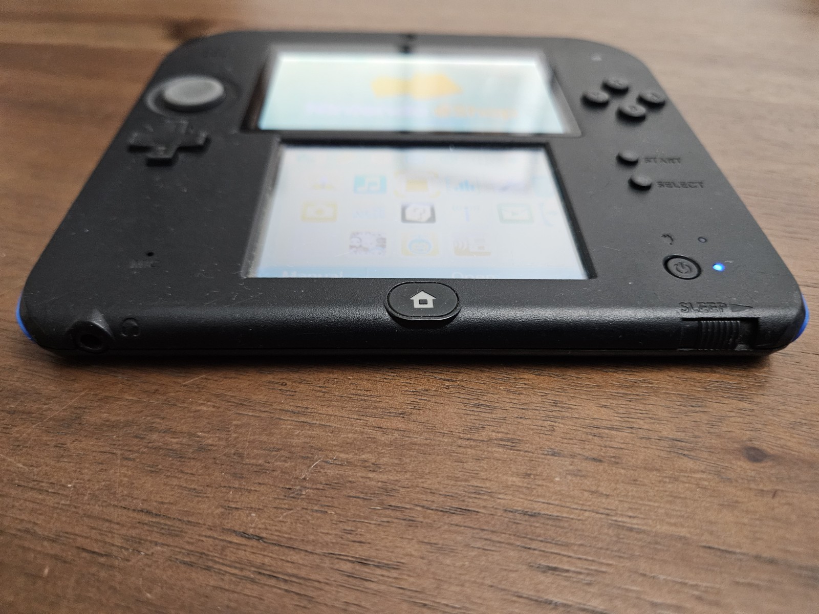 Nintendo 2DS Console Black/Blue Bundle W/Charger & (10) Game Cartridges *Working