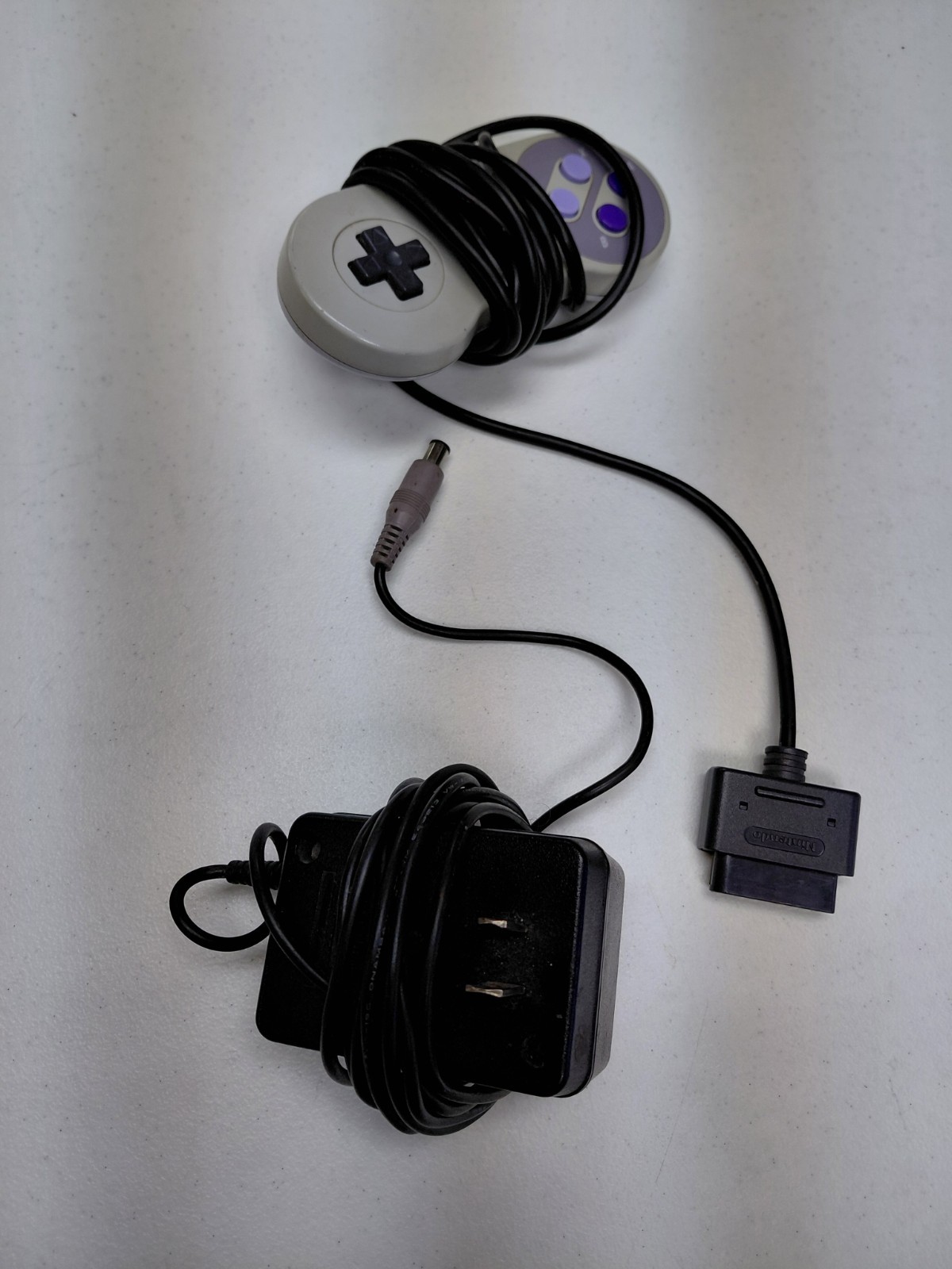 Nintendo SNES Console SNS-001 w/ Controller & Power Adapter TESTED