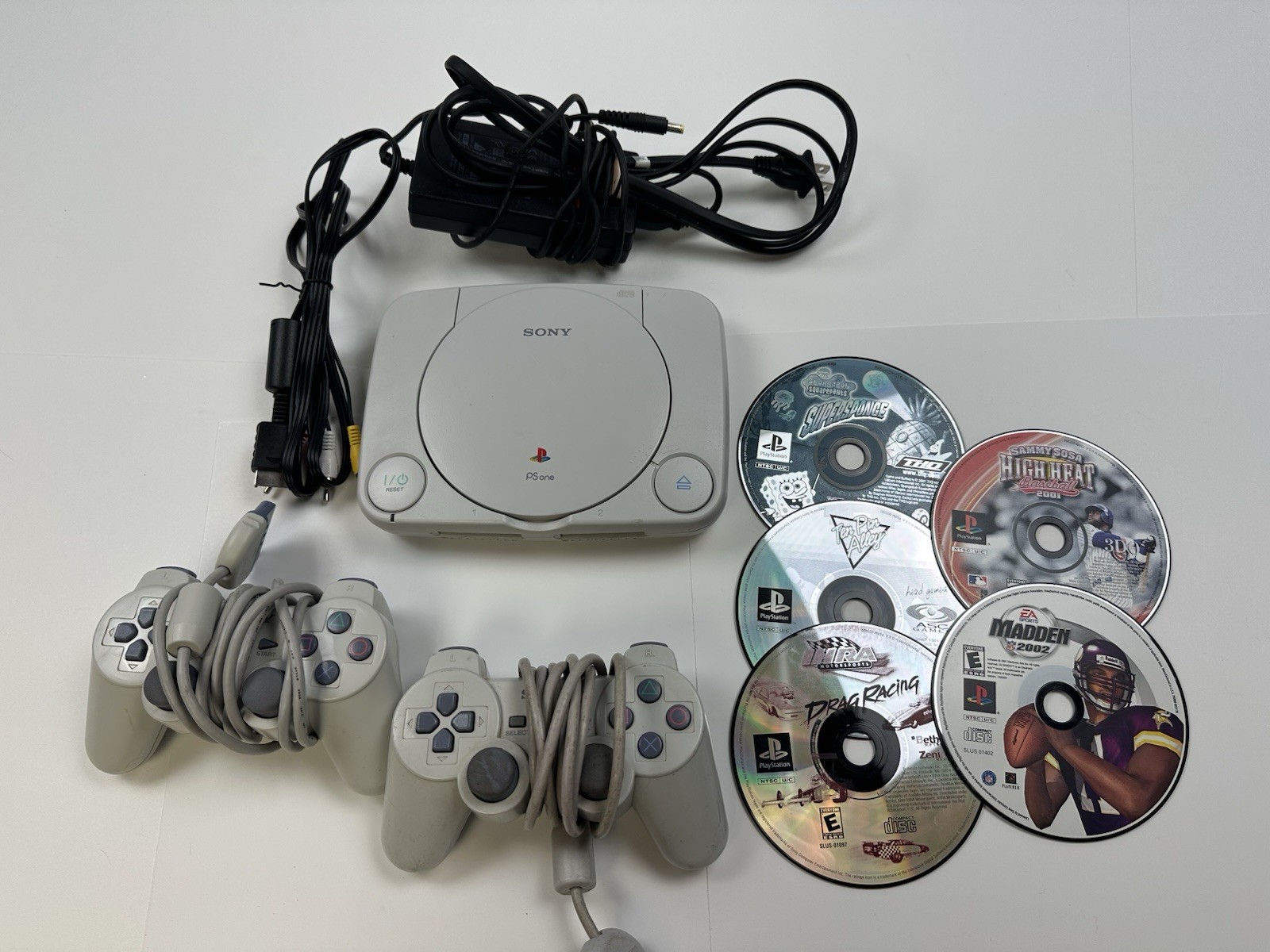 Sony Playstation PS One Console SCPH-101 w Two Controllers & Games Bundle