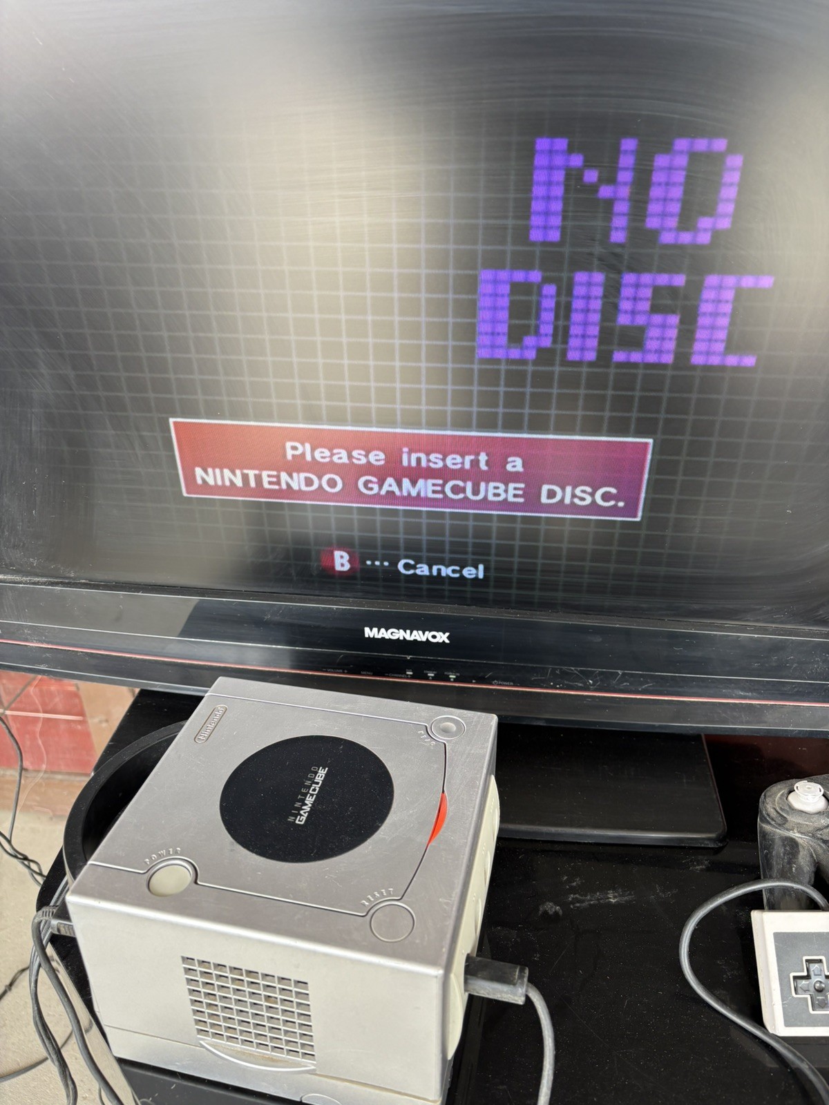 Nintendo GameCube Silver Console – DOES NOT WORK FOR PARTS ONLY – Laser Issues