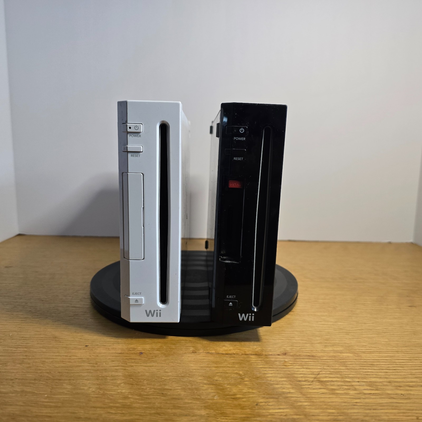 Lot of 2 Nintendo Wii Consoles RVL-001 White And Black No Power Cord W/Nunchucks