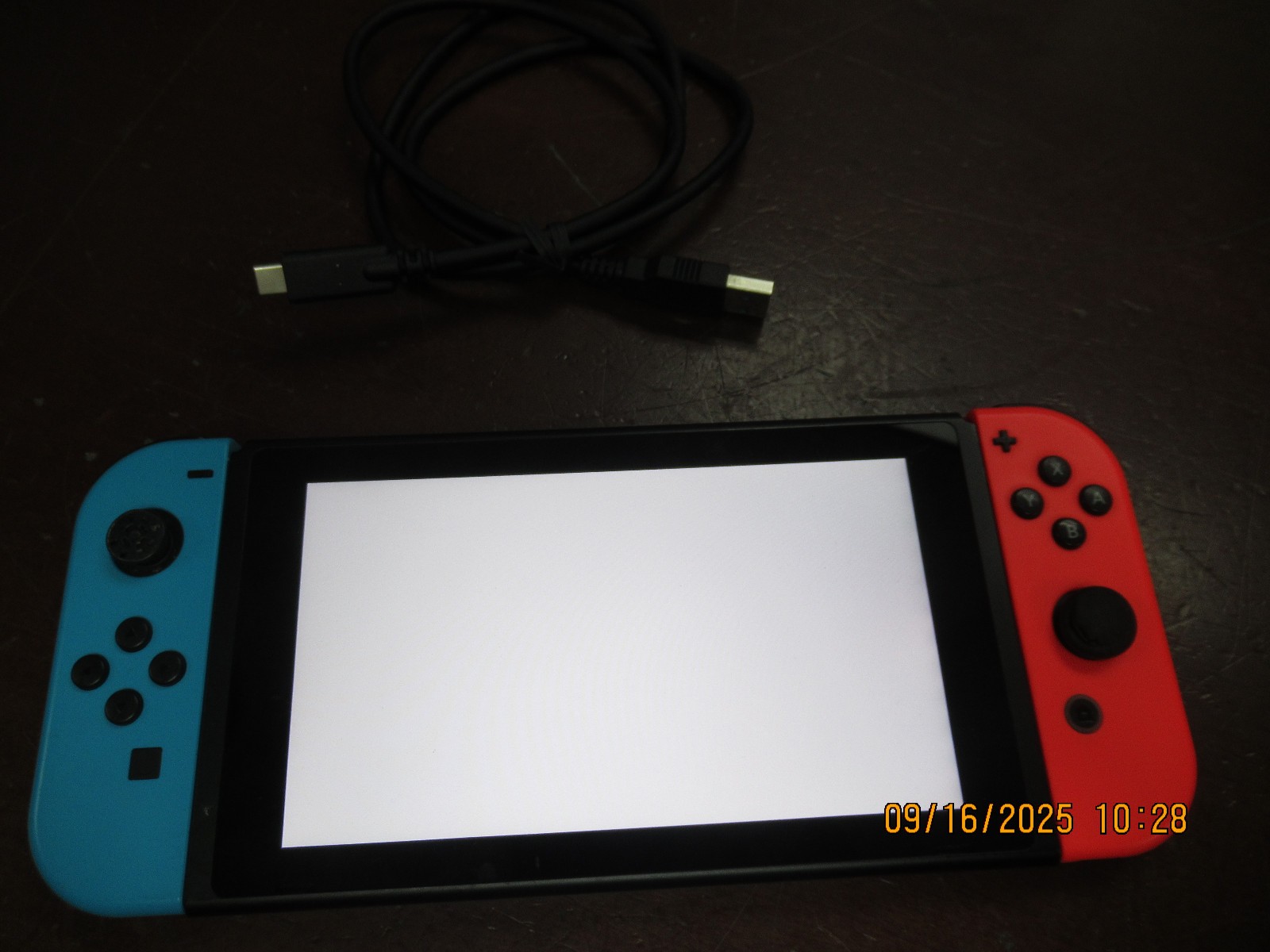Nintendo Switch 32GB Handheld Console ~ Neon Red/Blue ~ HAC-001 w/ TYPE C
