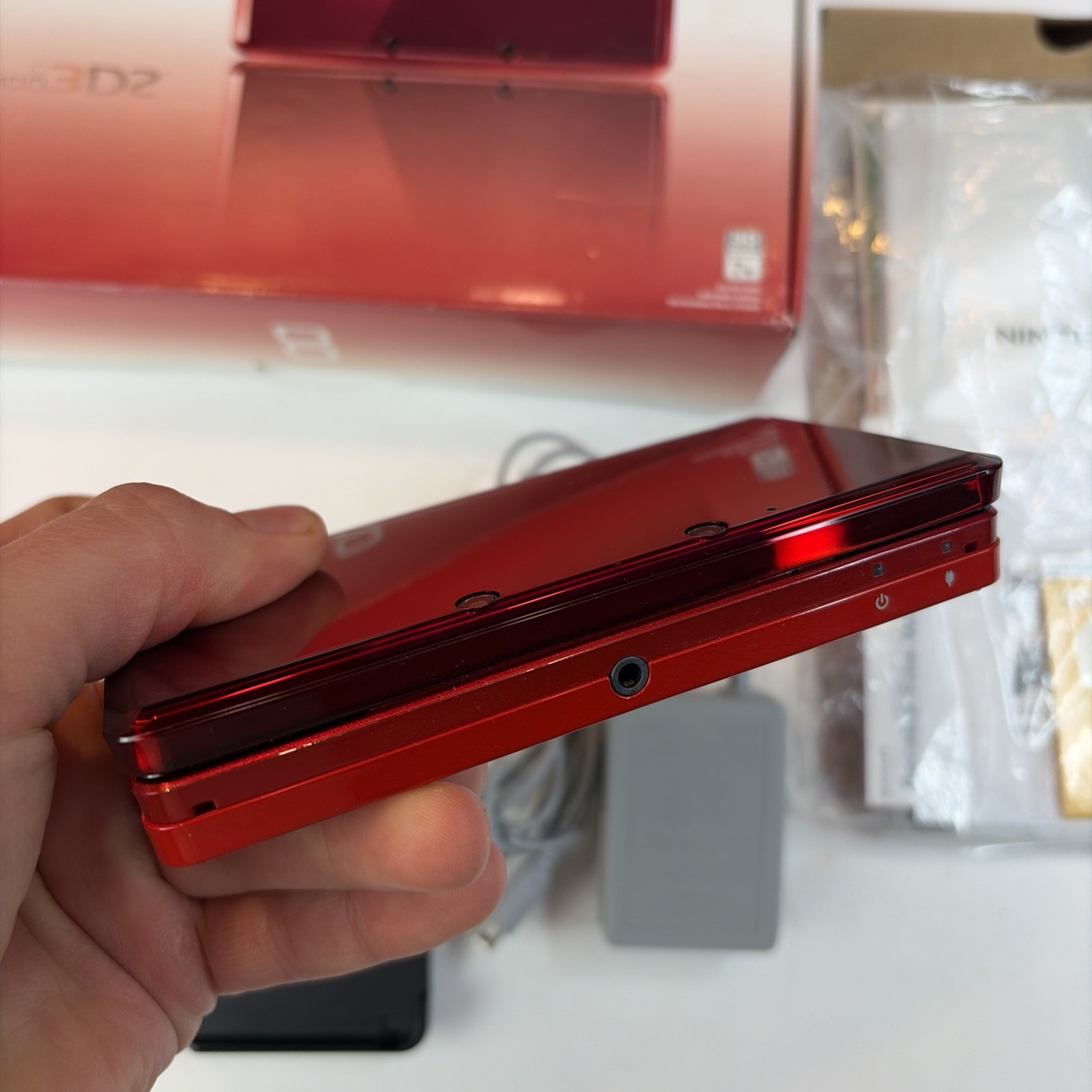 Nintendo 3DS Handheld System (CIB) – Flame Red US Model Complete Box CIB