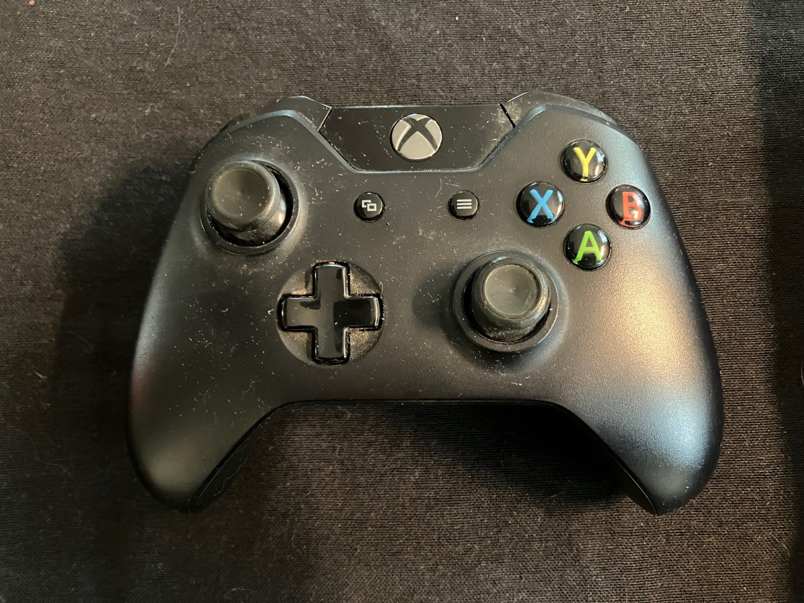 Microsoft Xbox One Console 512GB w/ Black Controller, Power Adapter, HDMI Cable