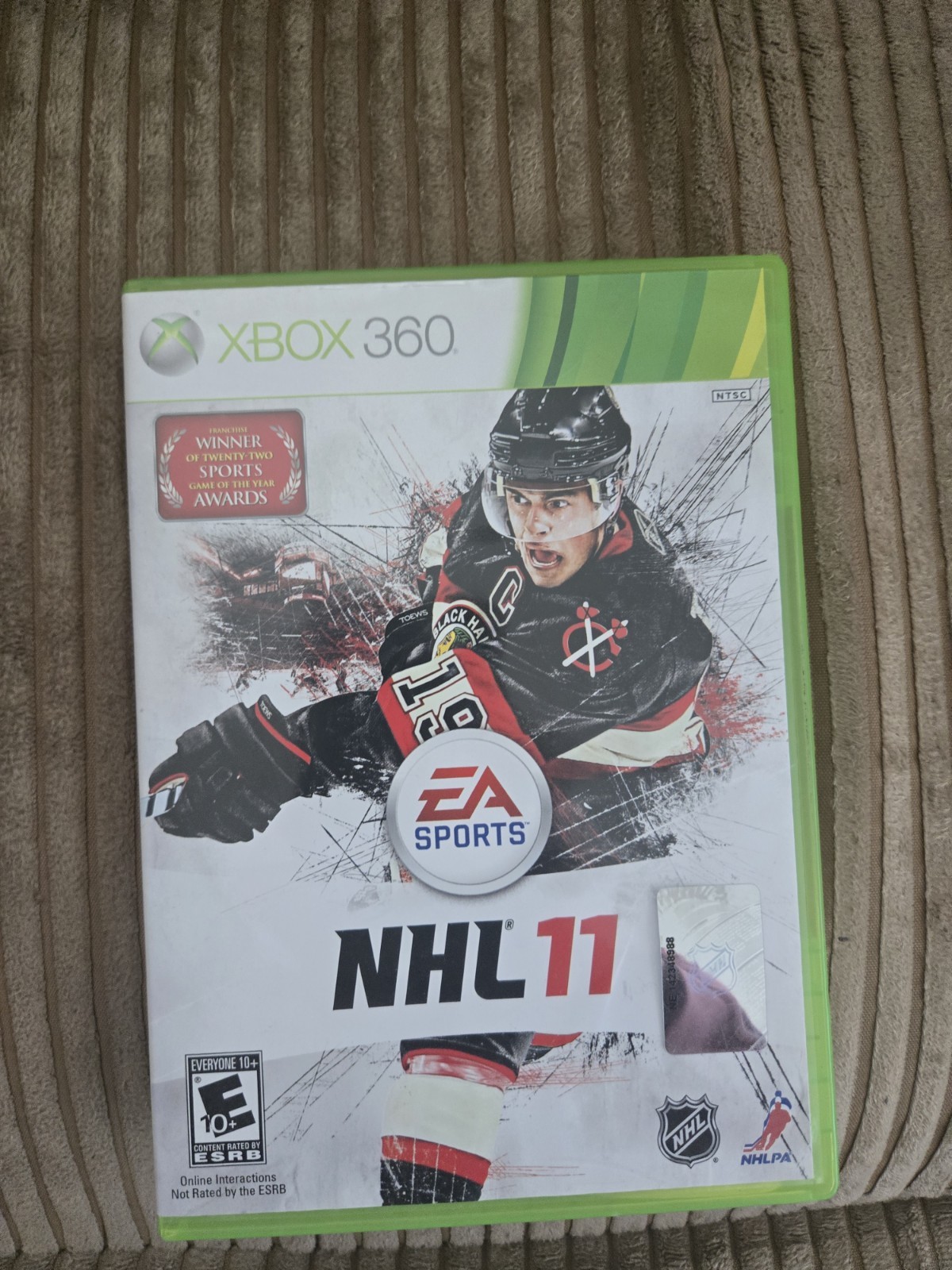 XBOX 360 W/1 Wired Controller, Plug/cables and 2 Games