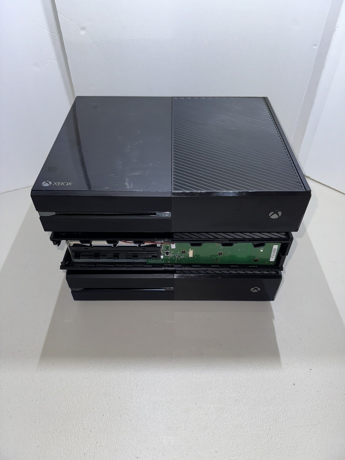 Lot Of 3 Microsoft Xbox Ones – 1540 500GB Black Home Console Only.