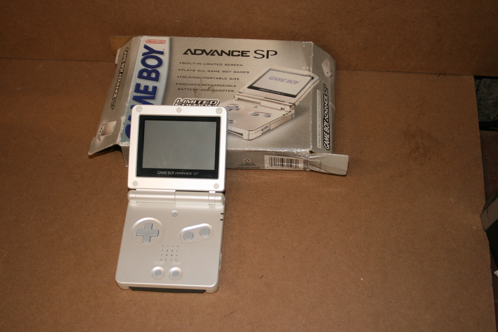 Nintendo GameBoy Advance GBA SP LIMITED EDITION Platinum/Onyx System pearl white