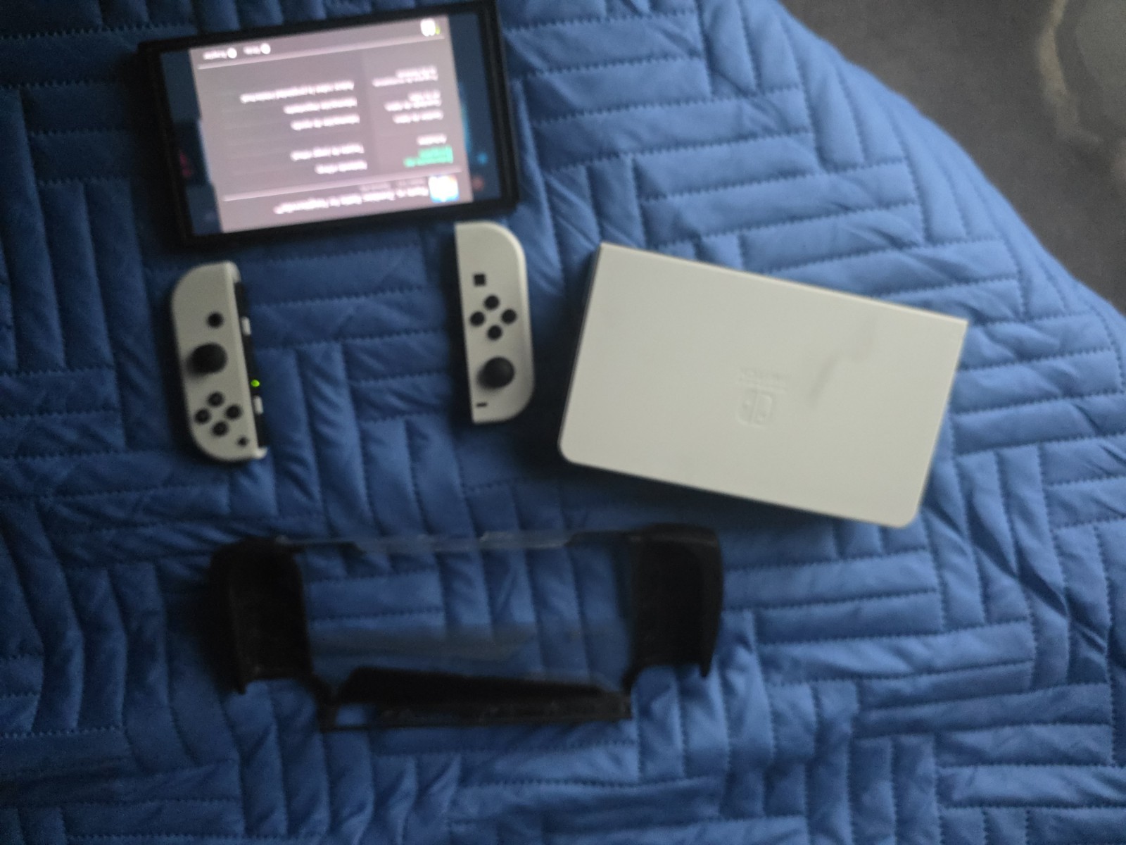 Nintendo Switch OLED Model – 64GB/White (HEGSKAAAA)