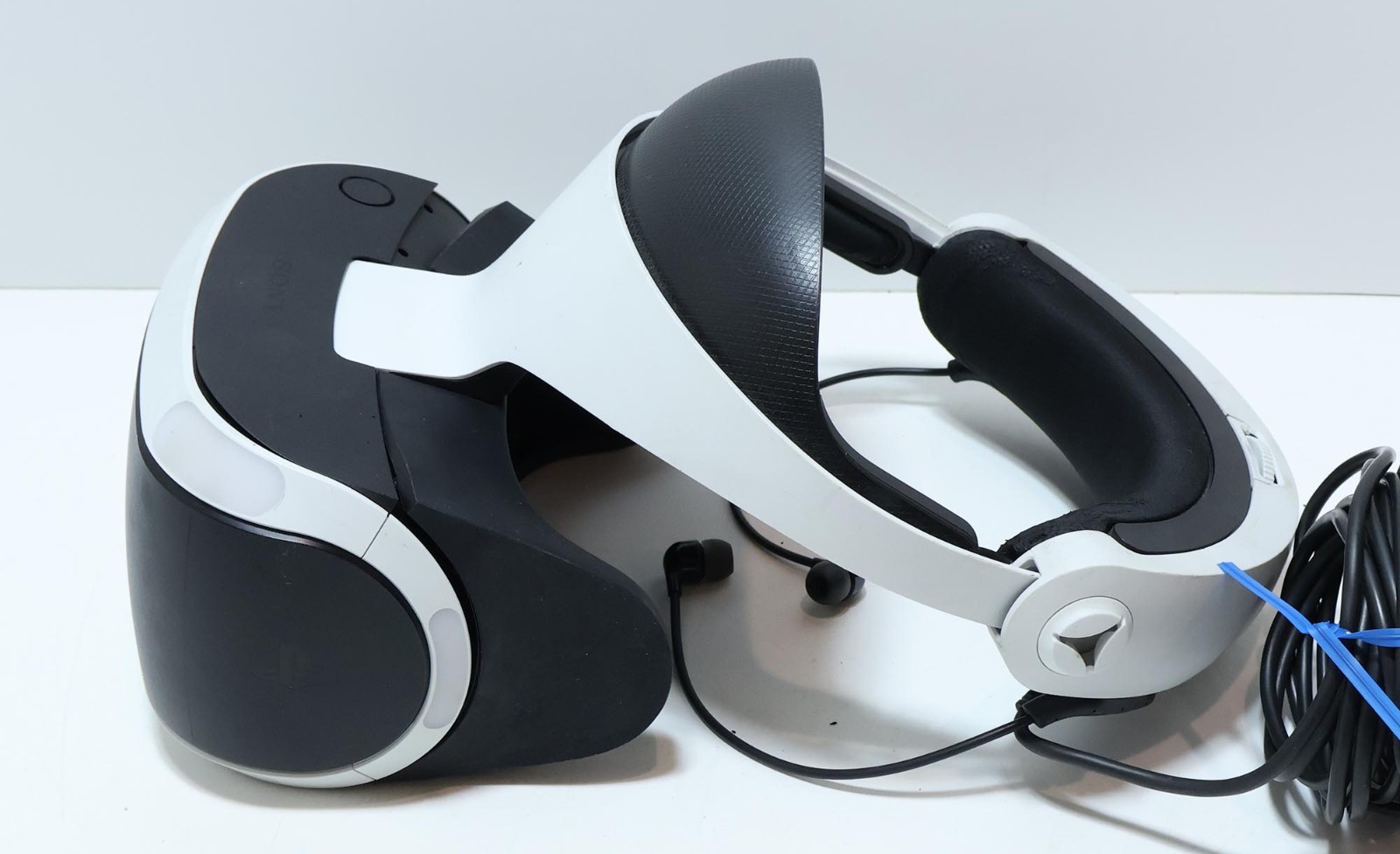 Sony PlayStation VR Virtual Reality Headset Bundle CUH-ZVR2