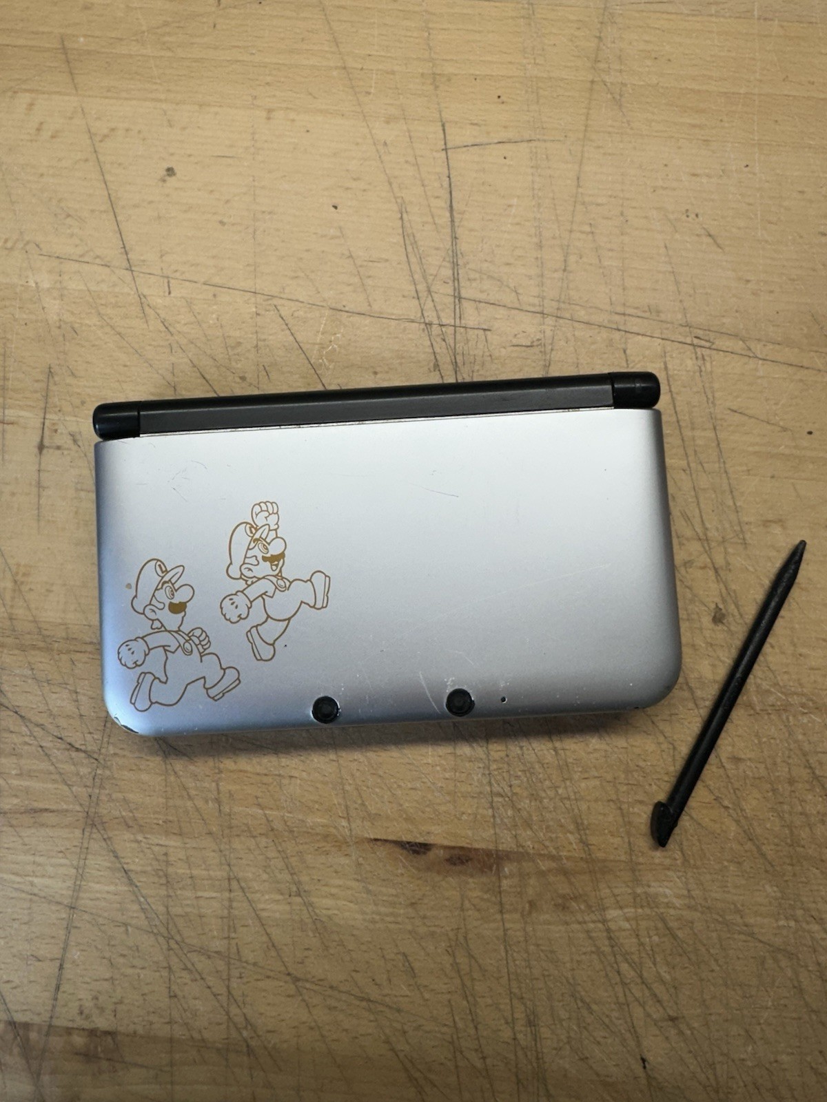 READ DESCRIPTION Nintendo 3DS XL Silver Year of Luigi 30th Anniversary
