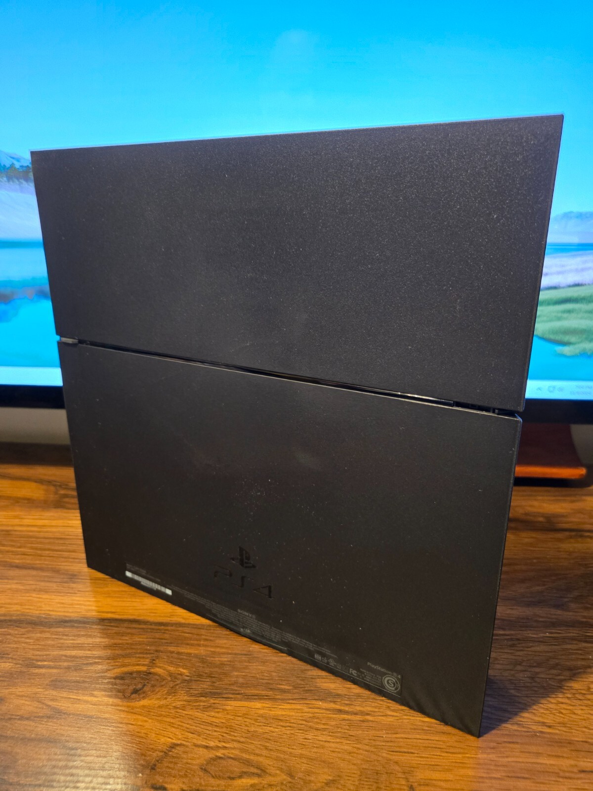 Sony PlayStation PS4 Fat Console With OEM Controller In Box