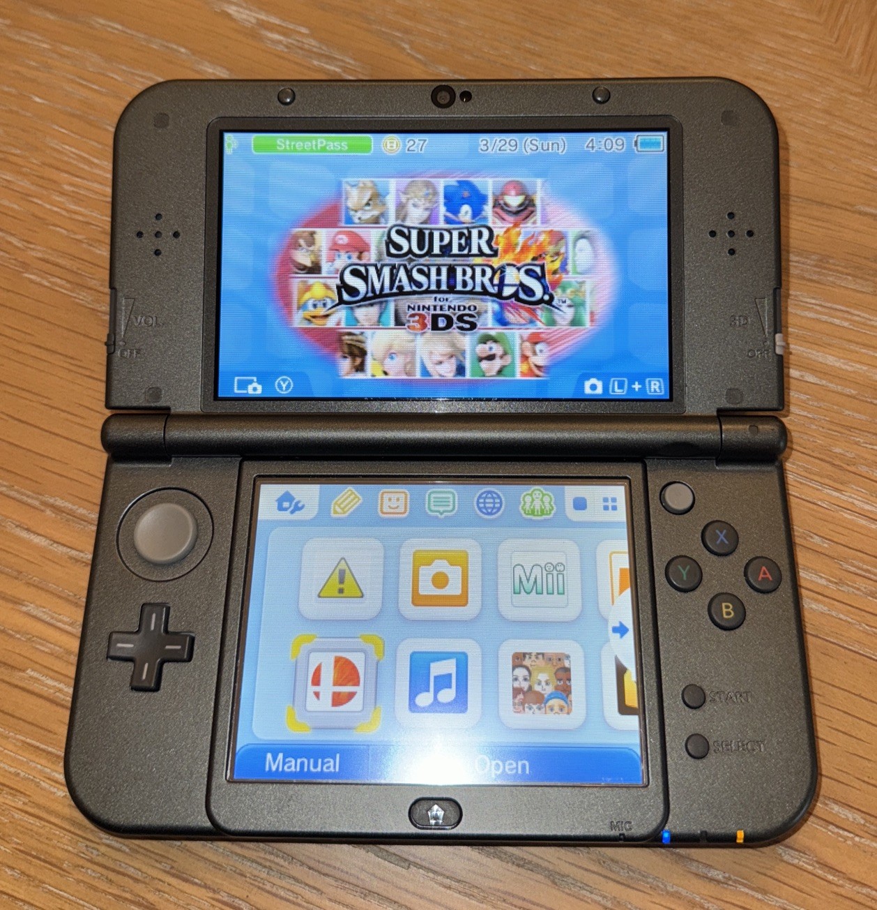 Nintendo New 3DS XL RED-001 – Metallic grey with Smash Bros