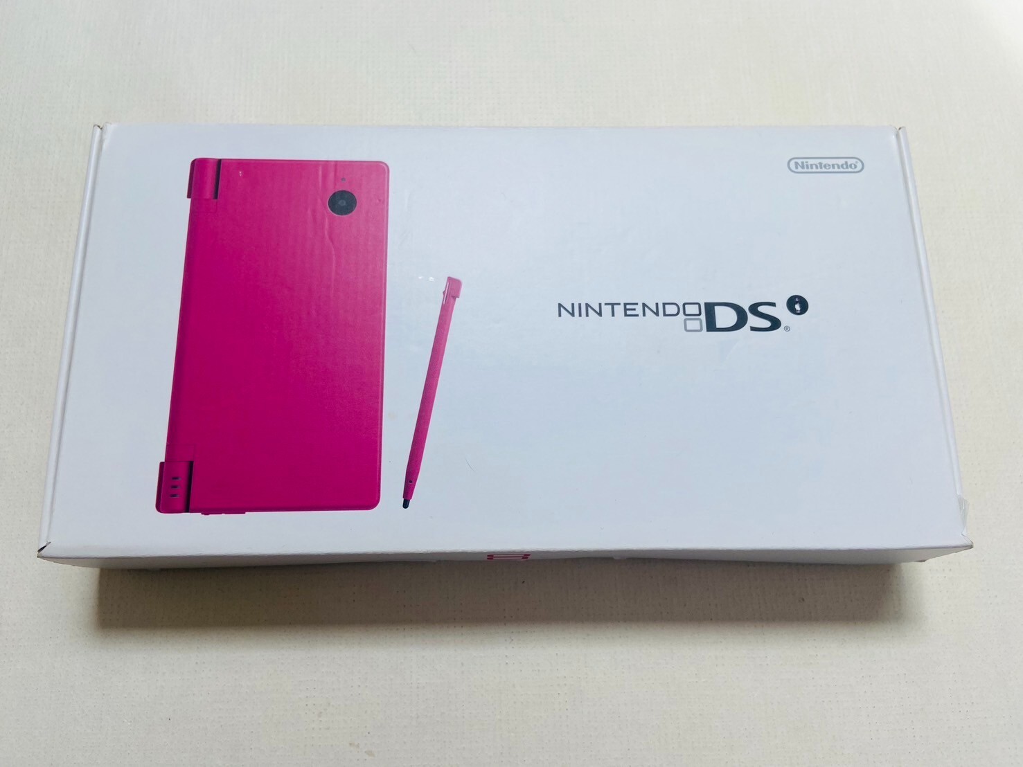 Nintendo DSi NDS Choose the Color Video Game Console w/Chager & Stylus Box Japan