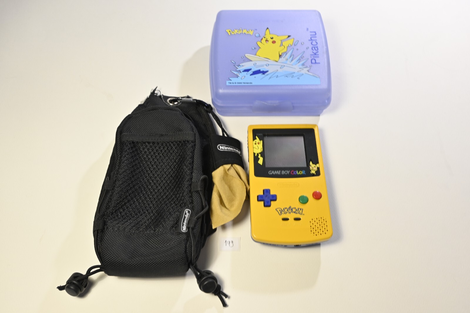 Vintage Nintendo Game Boy Color Pikachu Edition 2001 with small pack & game case