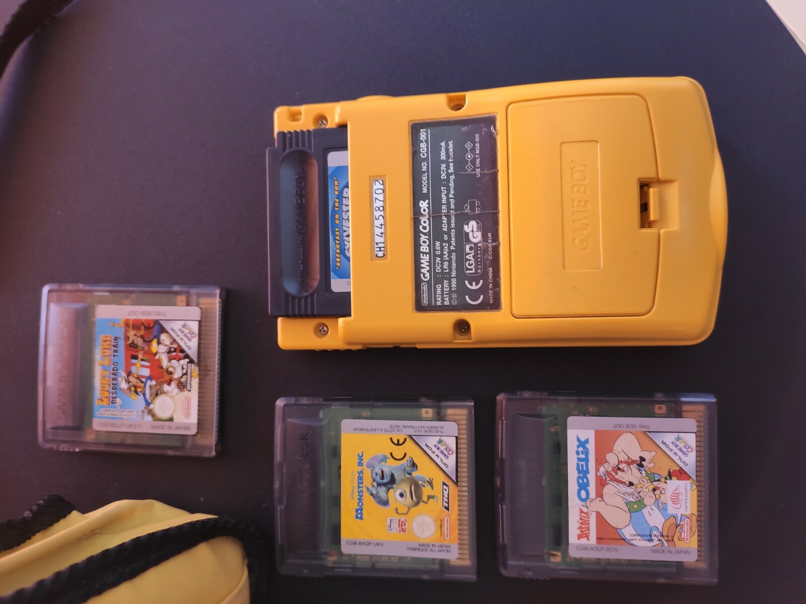 Nintendo Game Boy Color Yellow Bundle