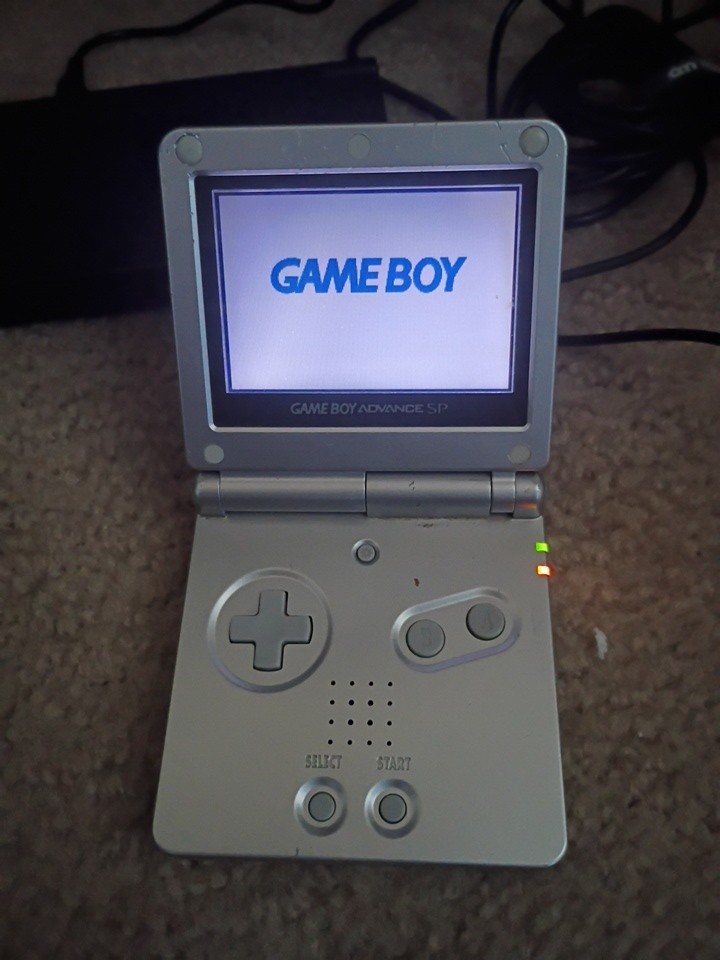 Nintendo GAMEBOY ADVANCE SP Platinum Silver Console From Japan USED