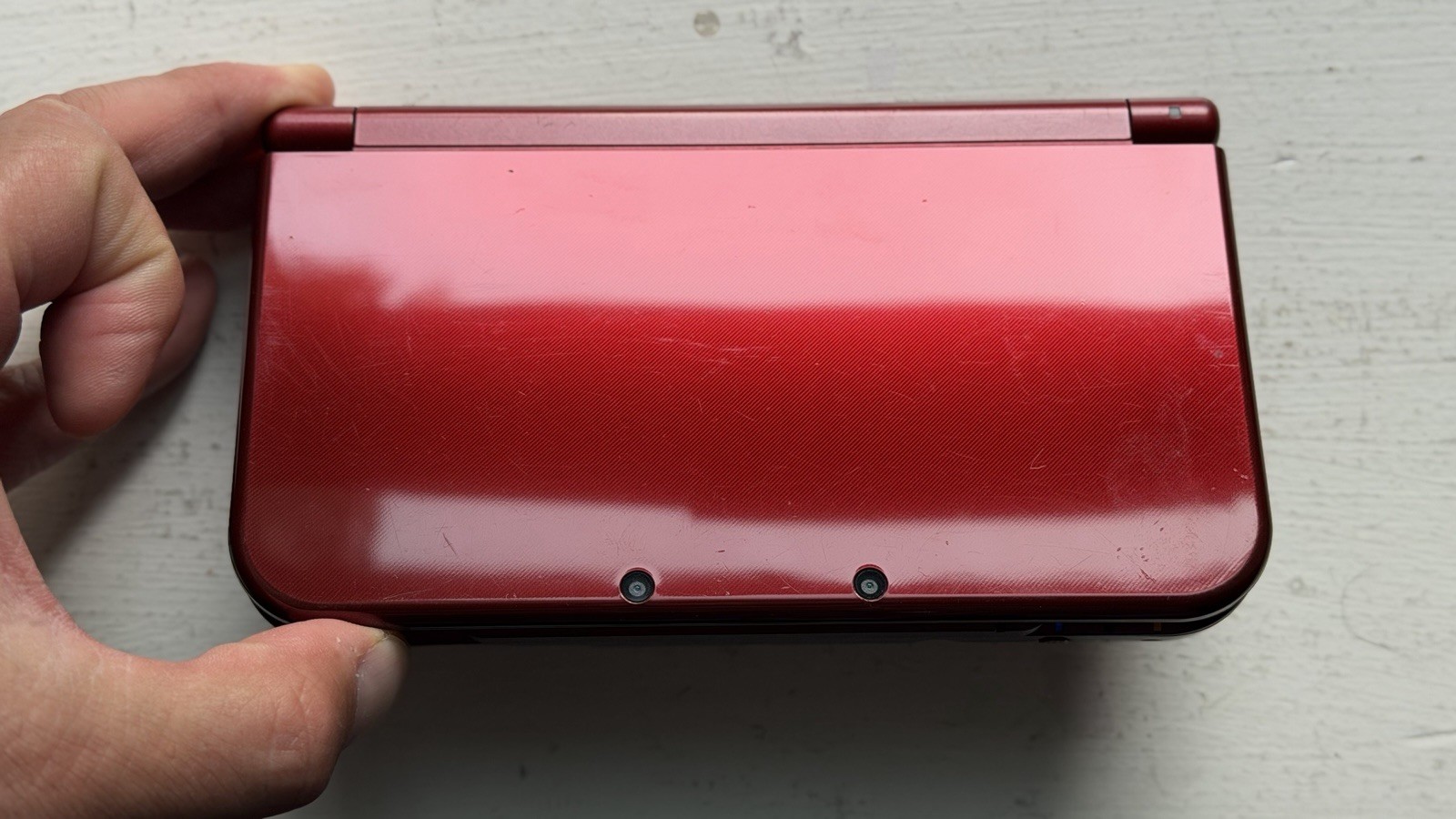 New Nintendo 3DS XL Metallic Red RED-001 US 4GB Stylus Charger 5 Games Bundle