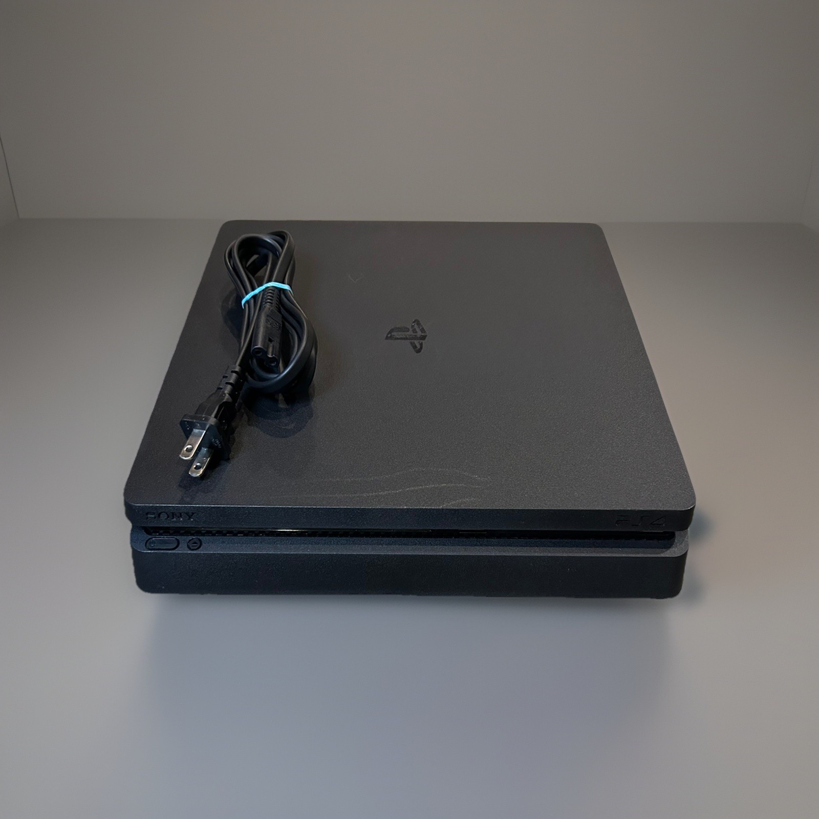 Sony PlayStation 4 Slim PS4 1TB Console Only CUH-2015B Low Firmware 9.5 (TESTED)