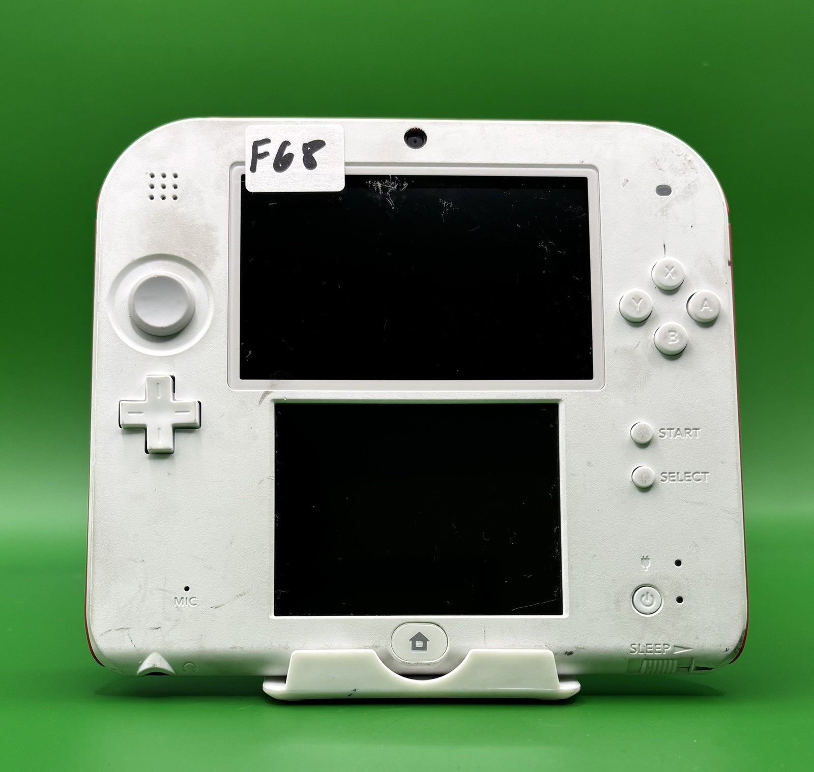 Nintendo 2DS – White & Red (F68)READ DESCRIPTION