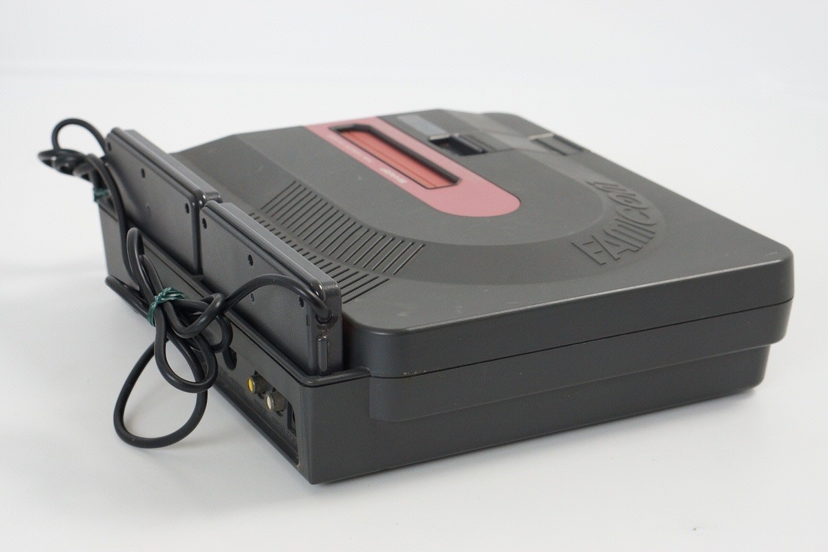 TWIN FAMICOM Console Boxed SHARP AN-500B Tested System New Rubber belt 739439