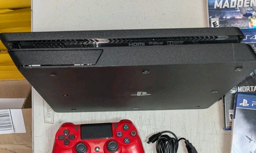PlayStation 4 PS4 Slim 1tb w/ Controller, Power, Charger, HDMI w/3 Games TESTED