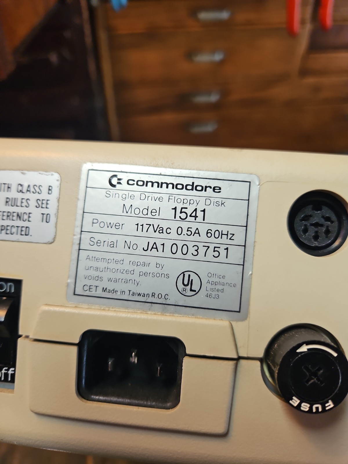 VINTAGE COMMODORE 1541 FLOPPY DRIVE C64 64C VIC-20 C16 PLUS/4 128 Turns On As Is