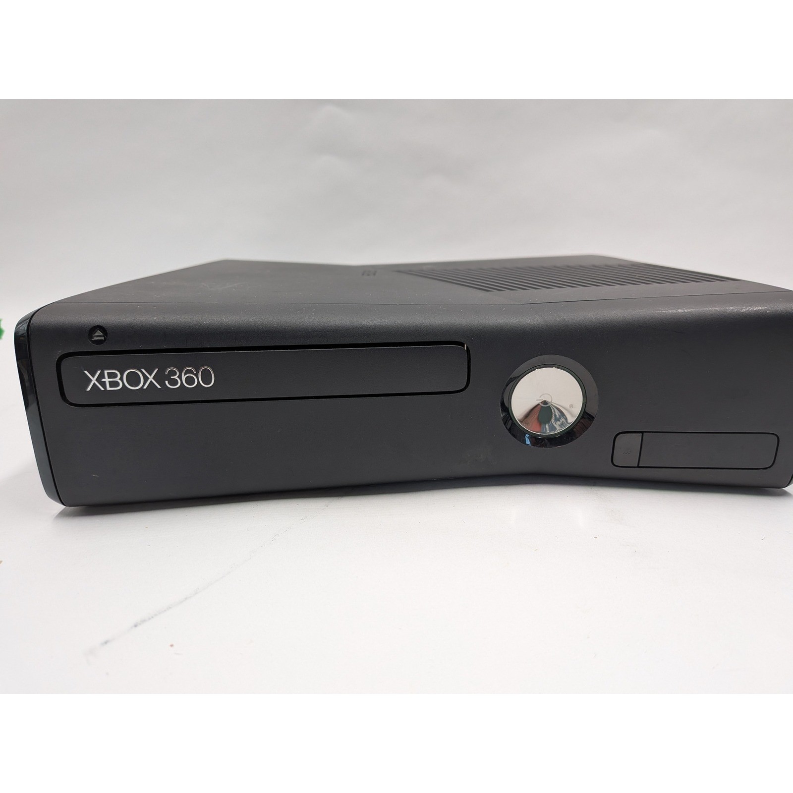 Microsoft Xbox 360 S Console Bundle Model 1439 Black Kinect 3 Games Controller