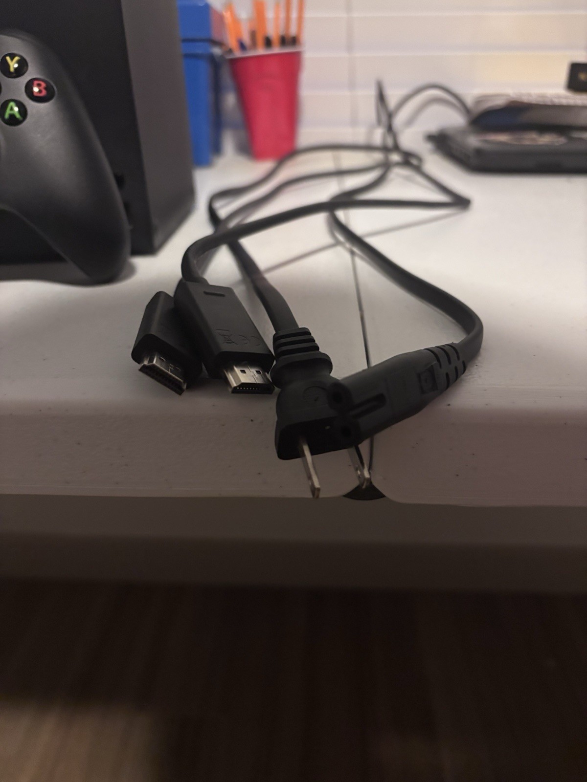 Xbox Serie x +Contoller+ Cable Power & HDMI Adapter 1Tb XBox 400 Negotiable