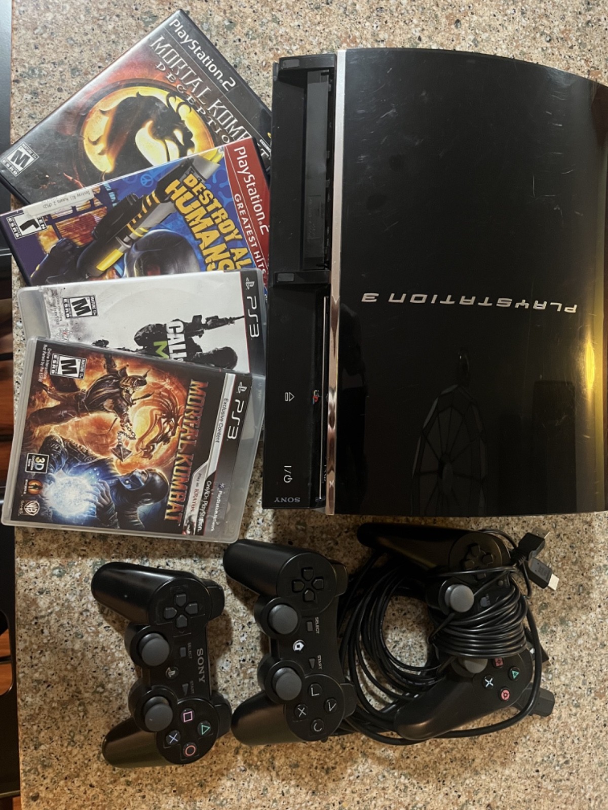Sony PS3 CECHA01 (PS1,2 Compatible) Bundle + 3 controllers + 4 games. Tested.