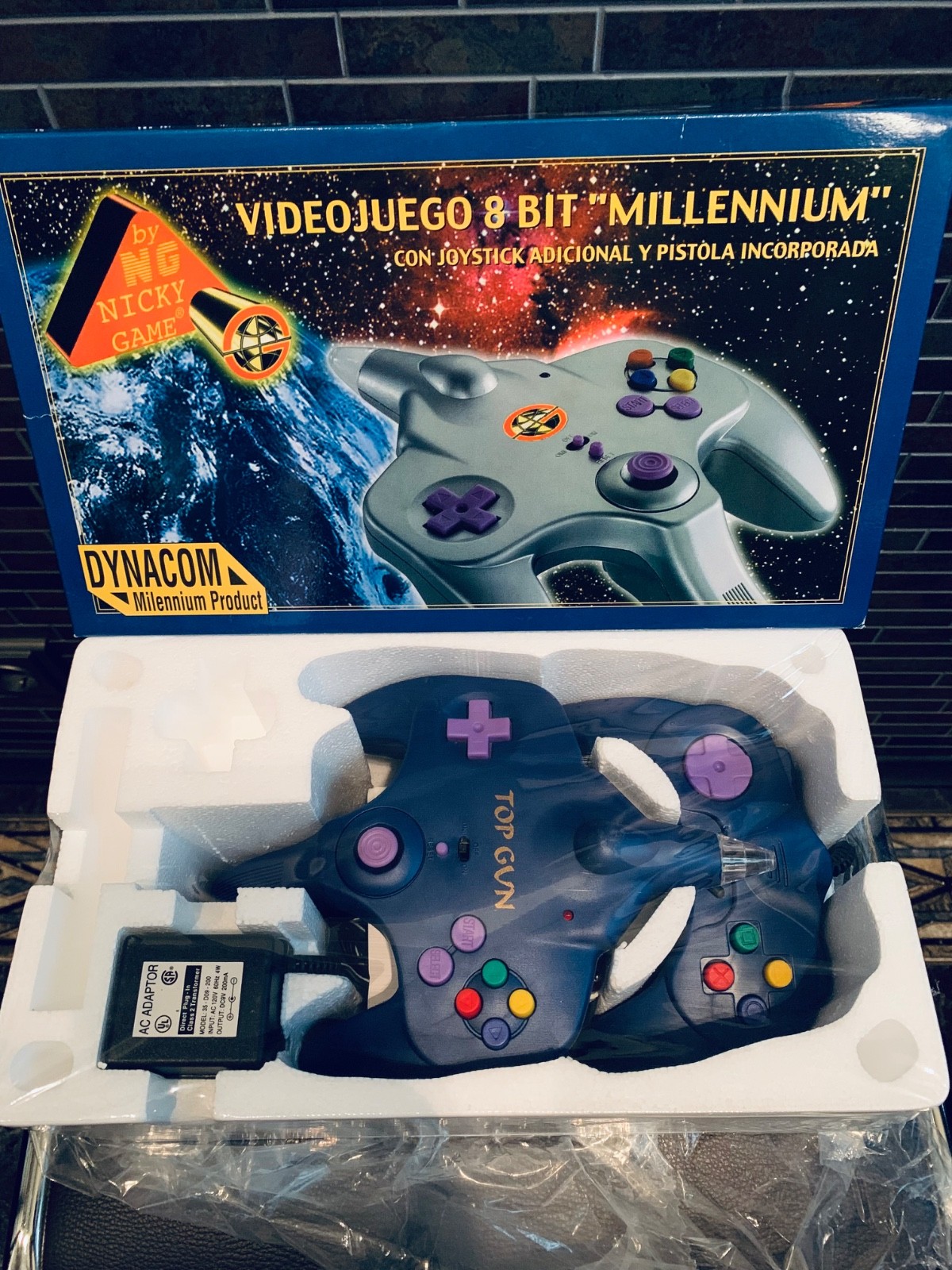 Dynacom (Dinovision) 8-bit Millennium Famiclone Collectible Game Console,Brazil