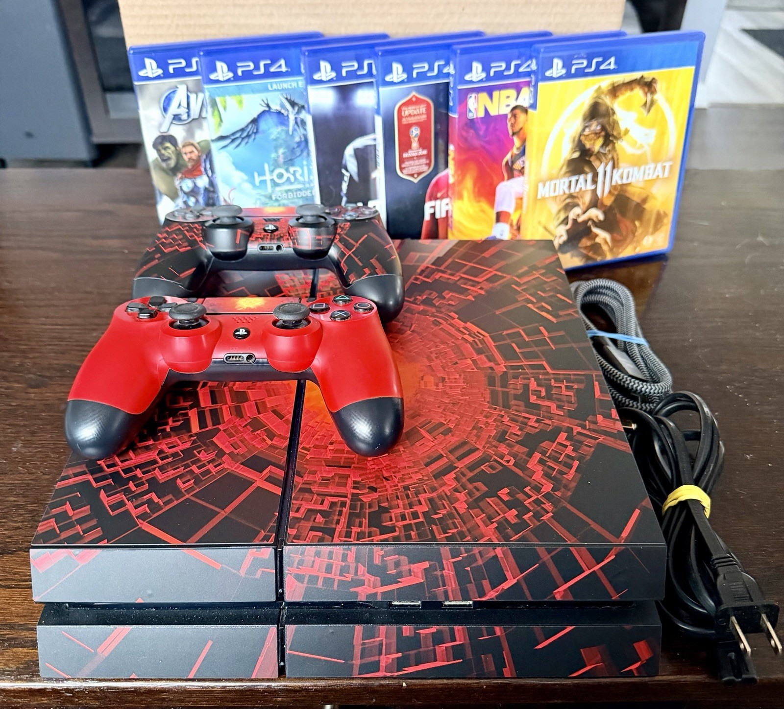 Sony PlayStation 4 1TB (Tested) BUNDLE
