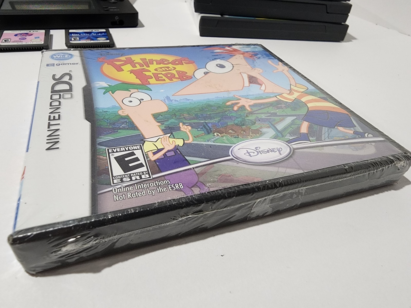 Nintendo DSi Launch Edition Black Handheld System with 7 Games