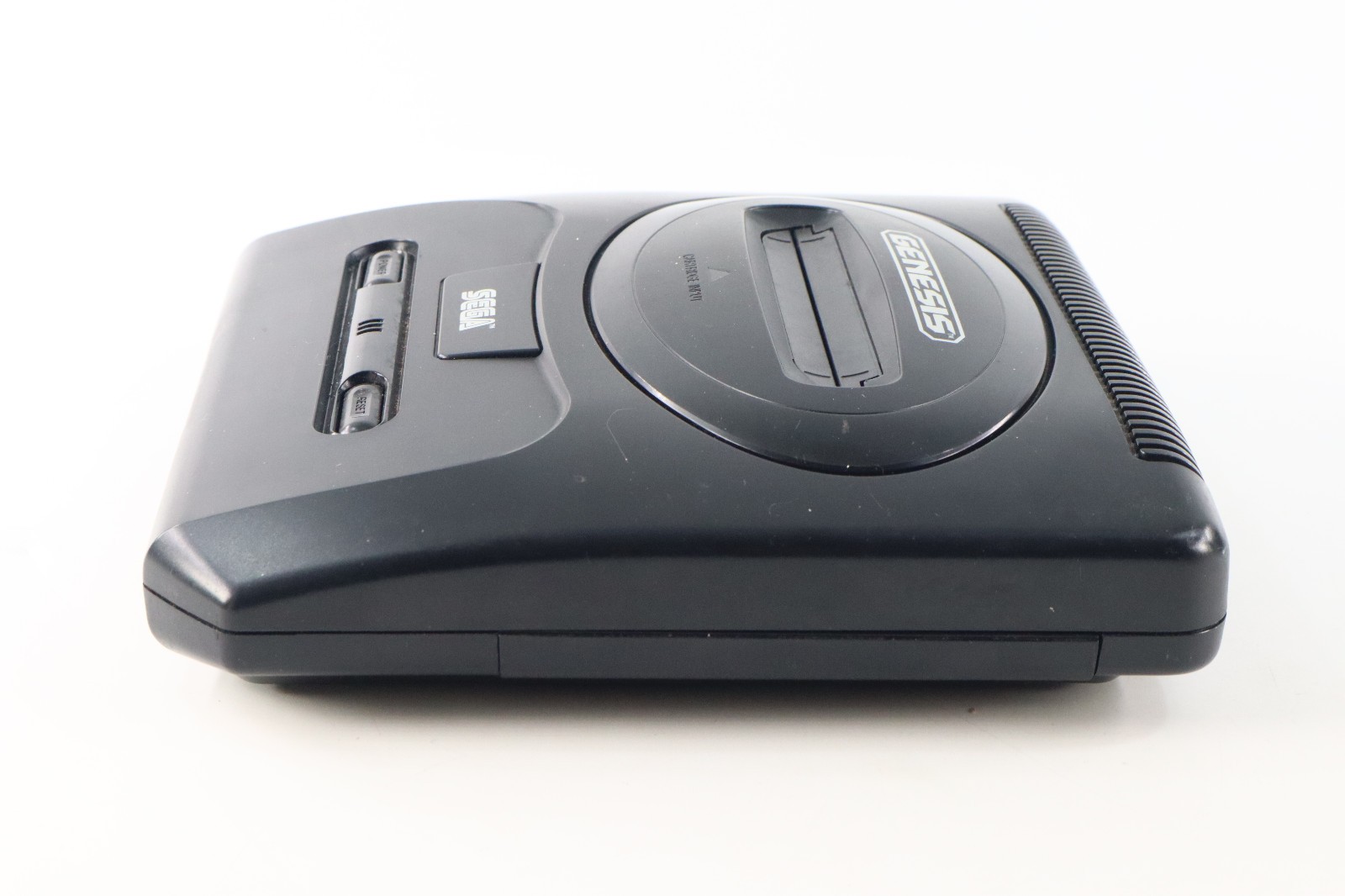SEGA Genesis Model 2 Console Bundle W/Cords 2 Controller 5 Games Tested
