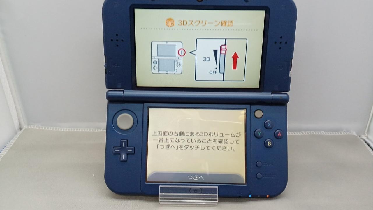 New Nintendo 3DS XL (LL) RED-001 Portable Gaming System Console A3359