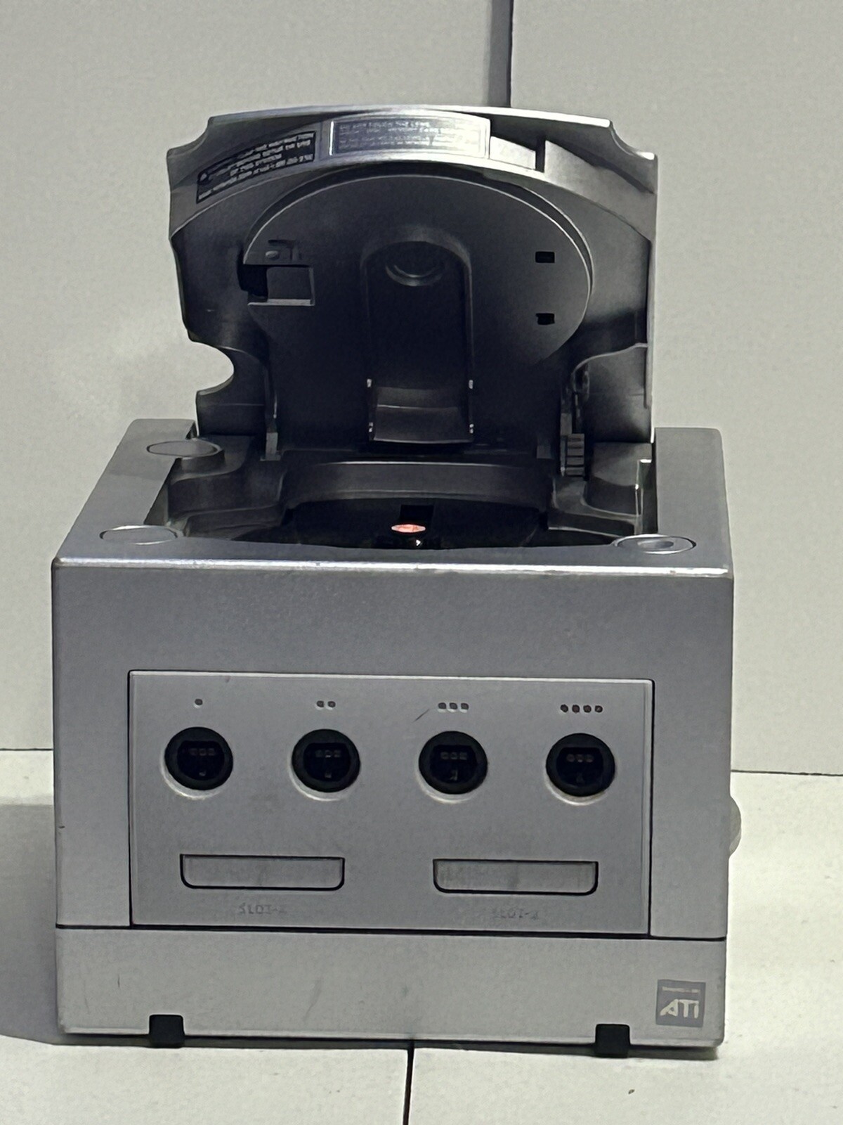 Nintendo GameCube Platinum Console – Silver Bundle
